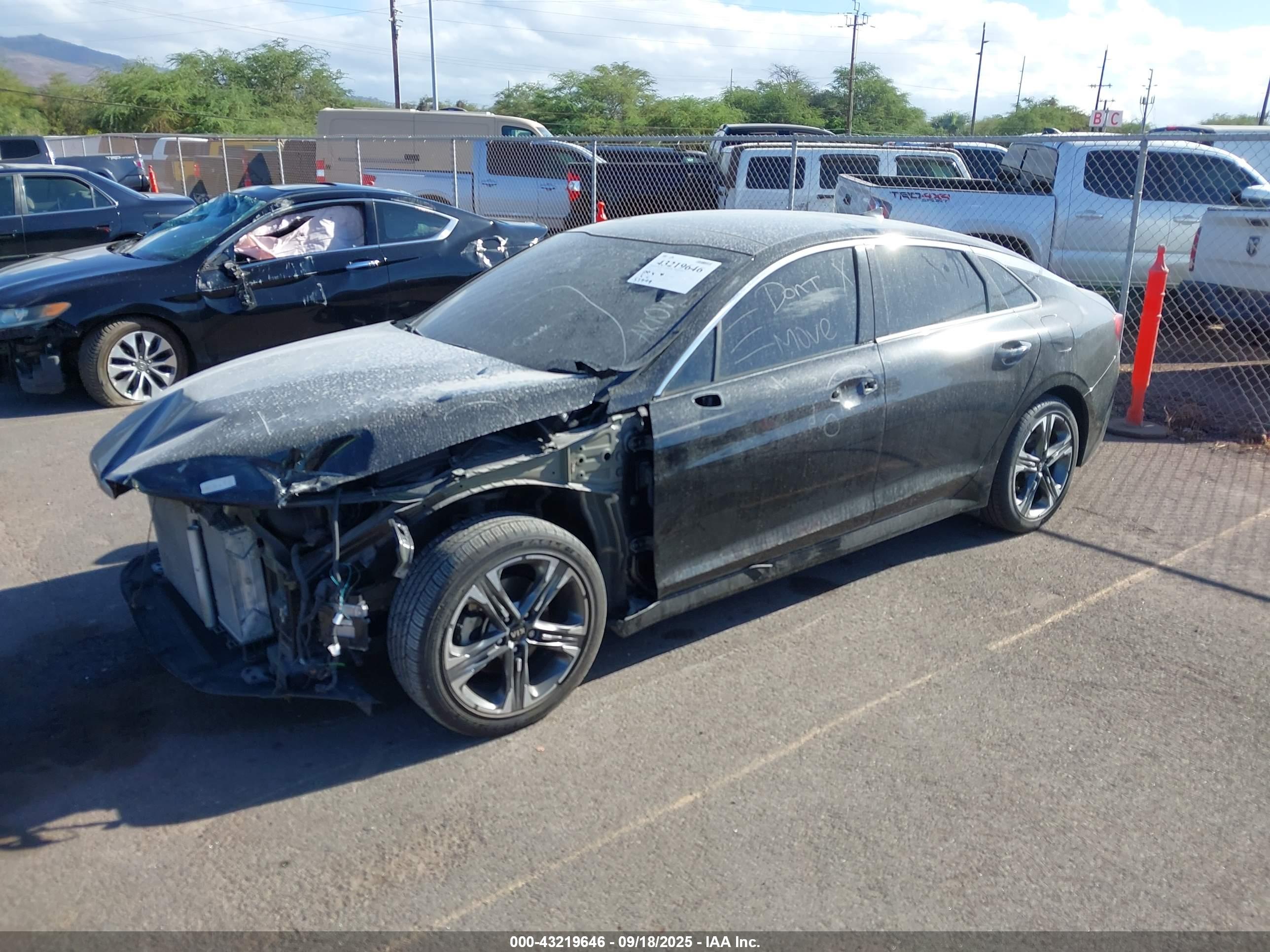 KIA K5 image 2