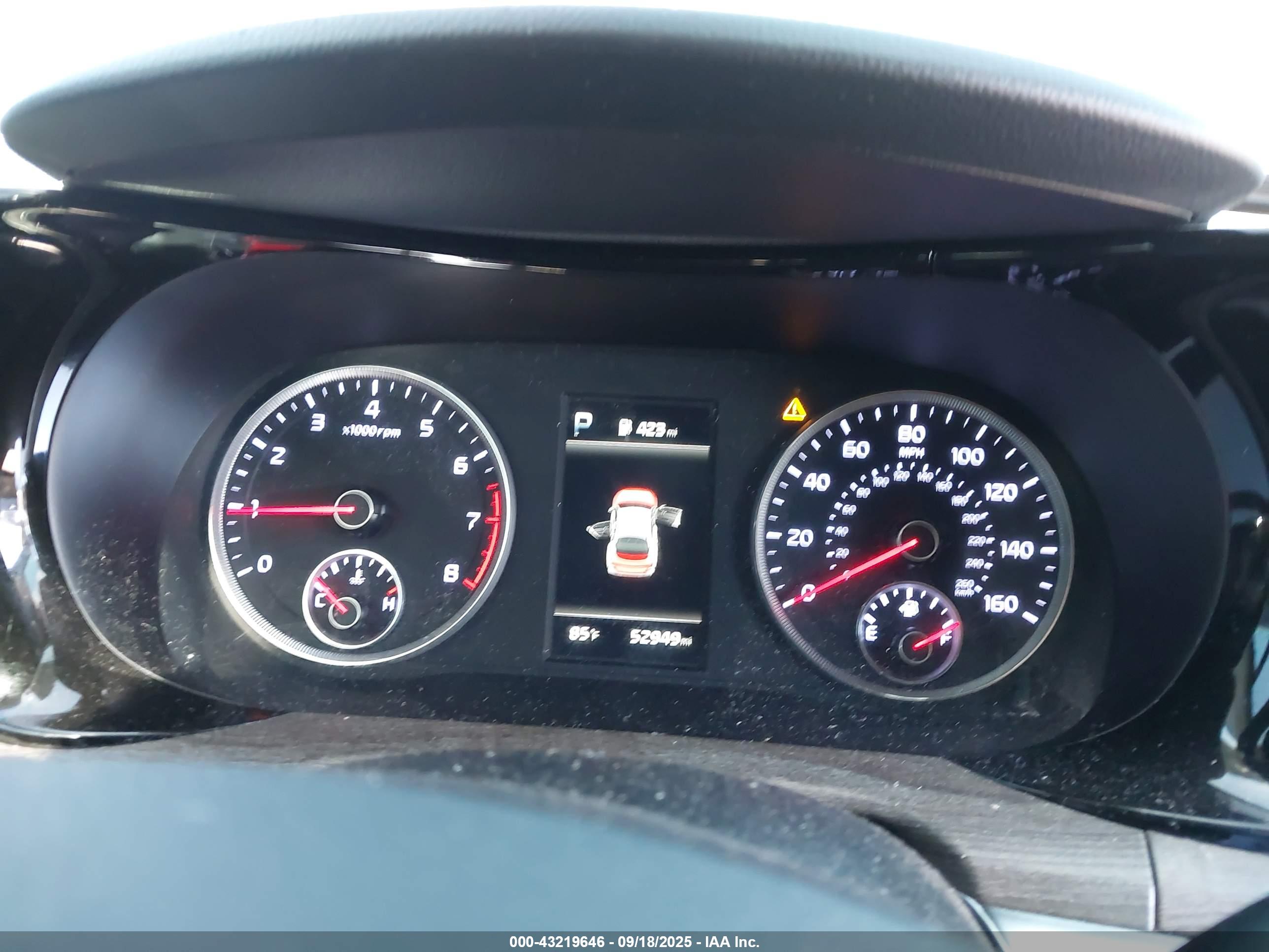 KIA K5 image 7