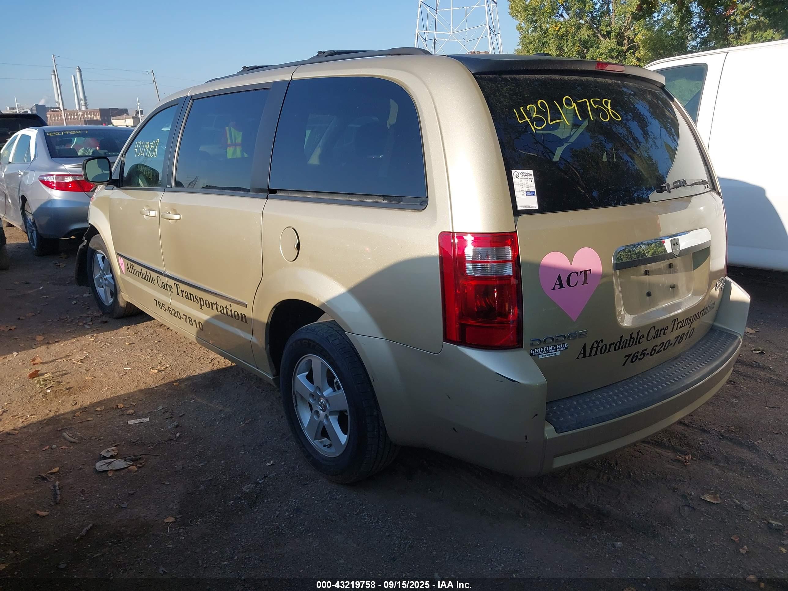 DODGE GRAND image 3