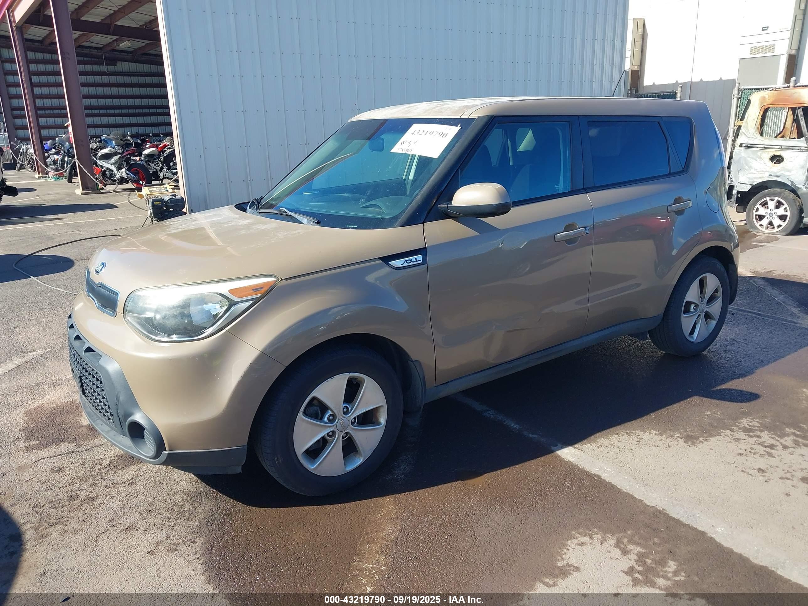 KIA SOUL image 2