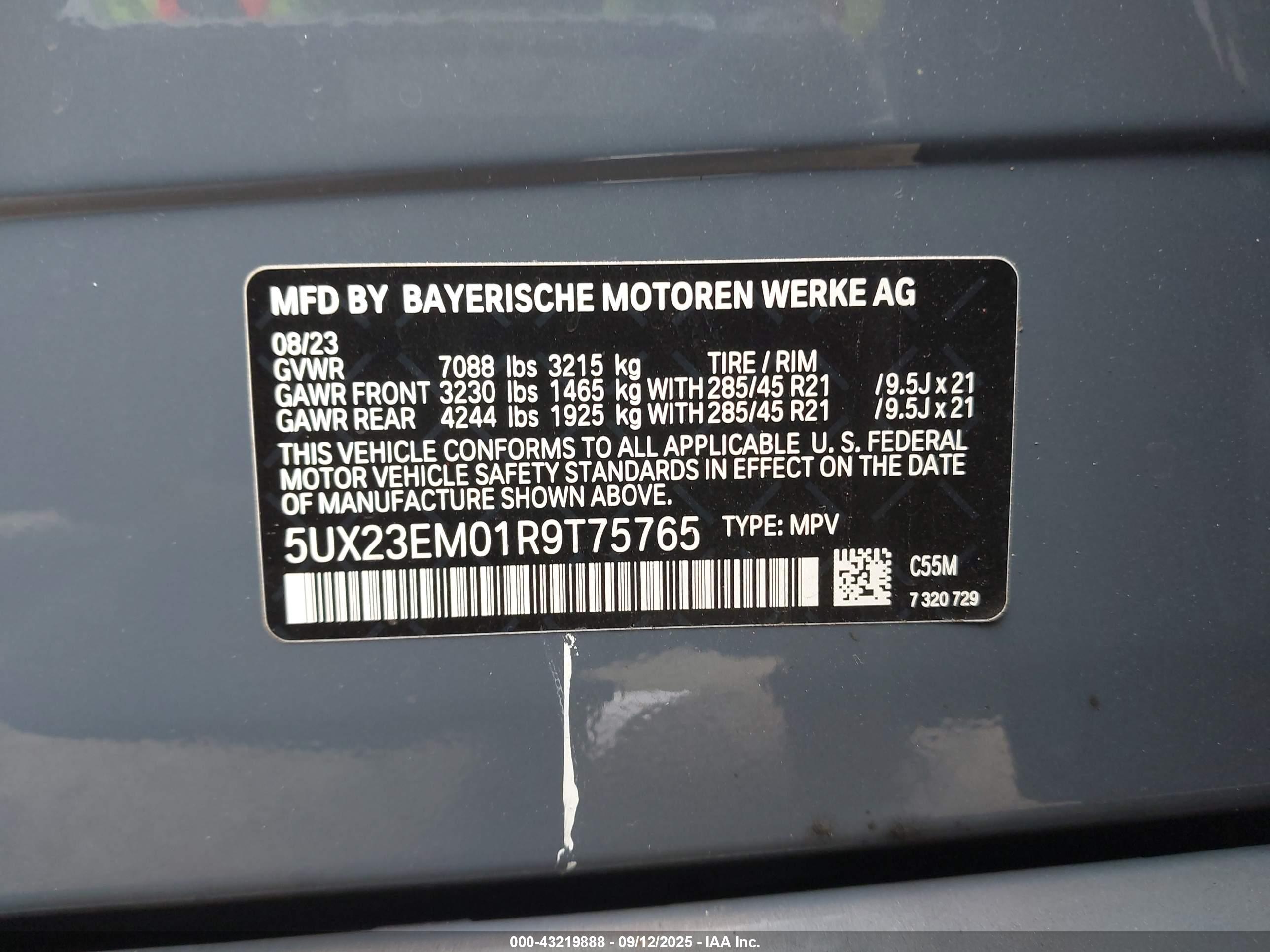 BMW X7 image 9