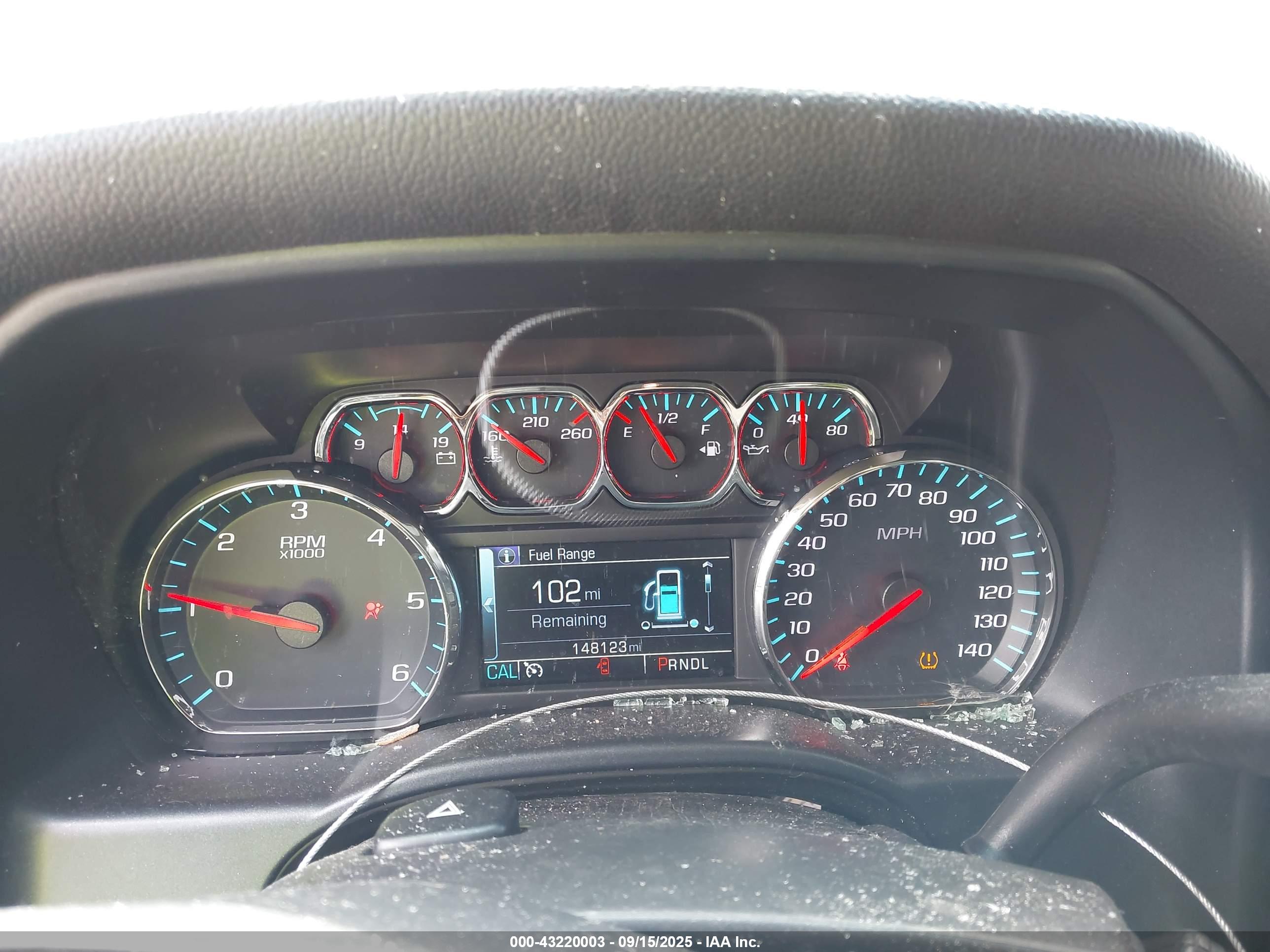 CHEVROLET SILVERADO image 7