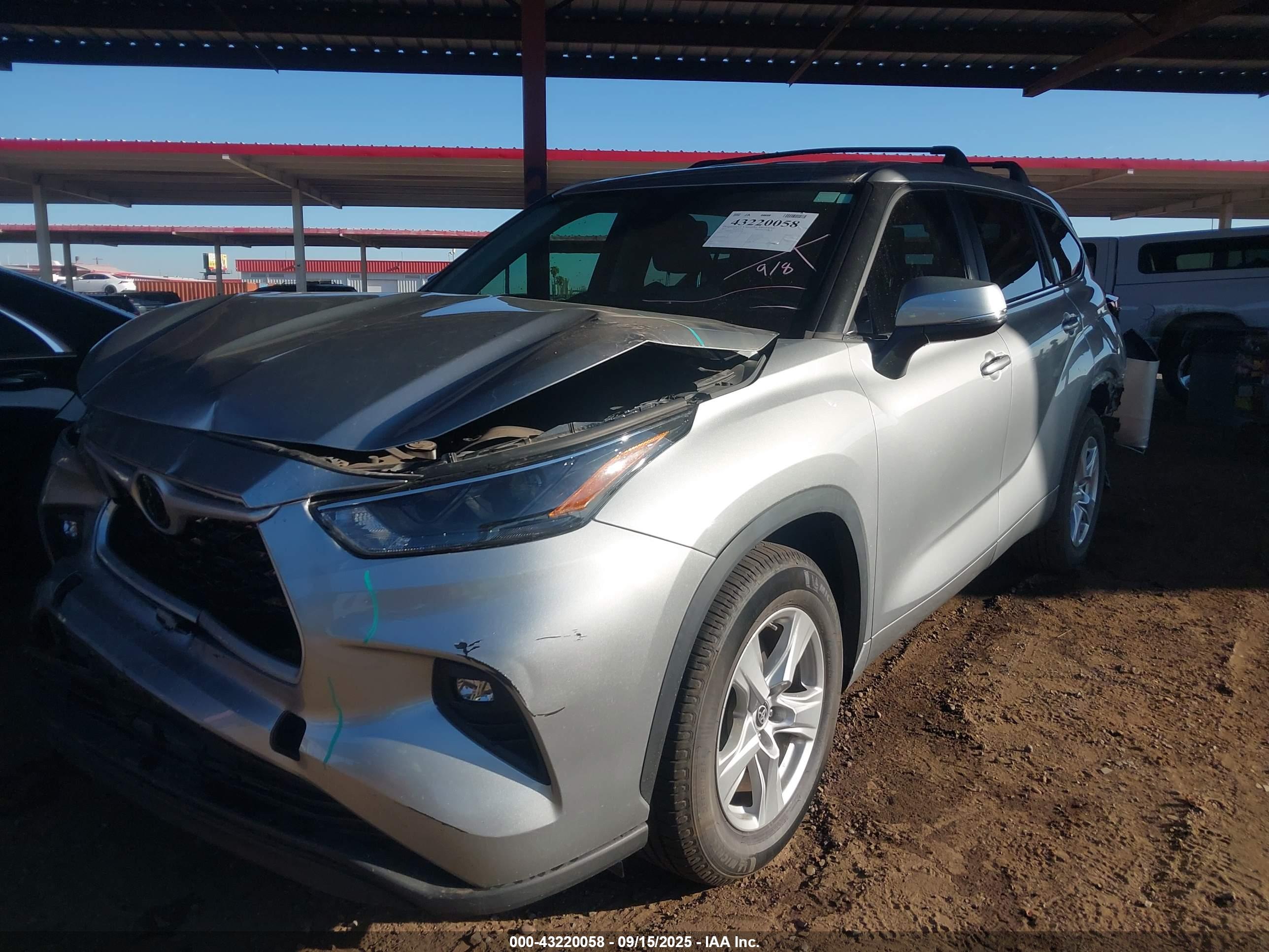 TOYOTA HIGHLANDER image 2