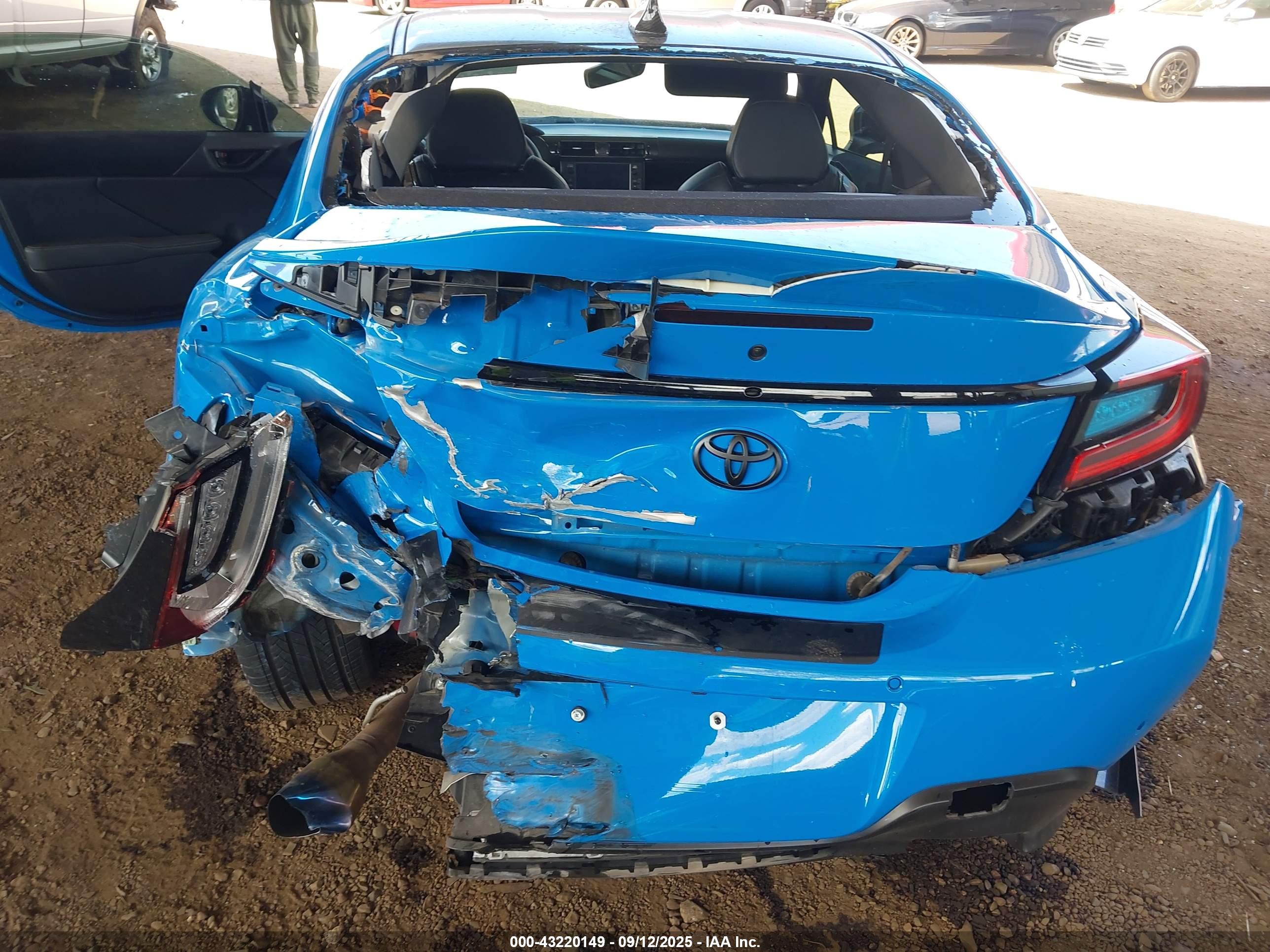 TOYOTA GR86 image 6