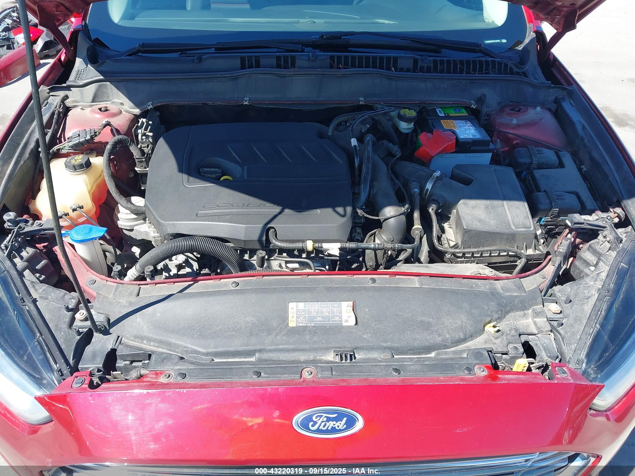 FORD FUSION image 10
