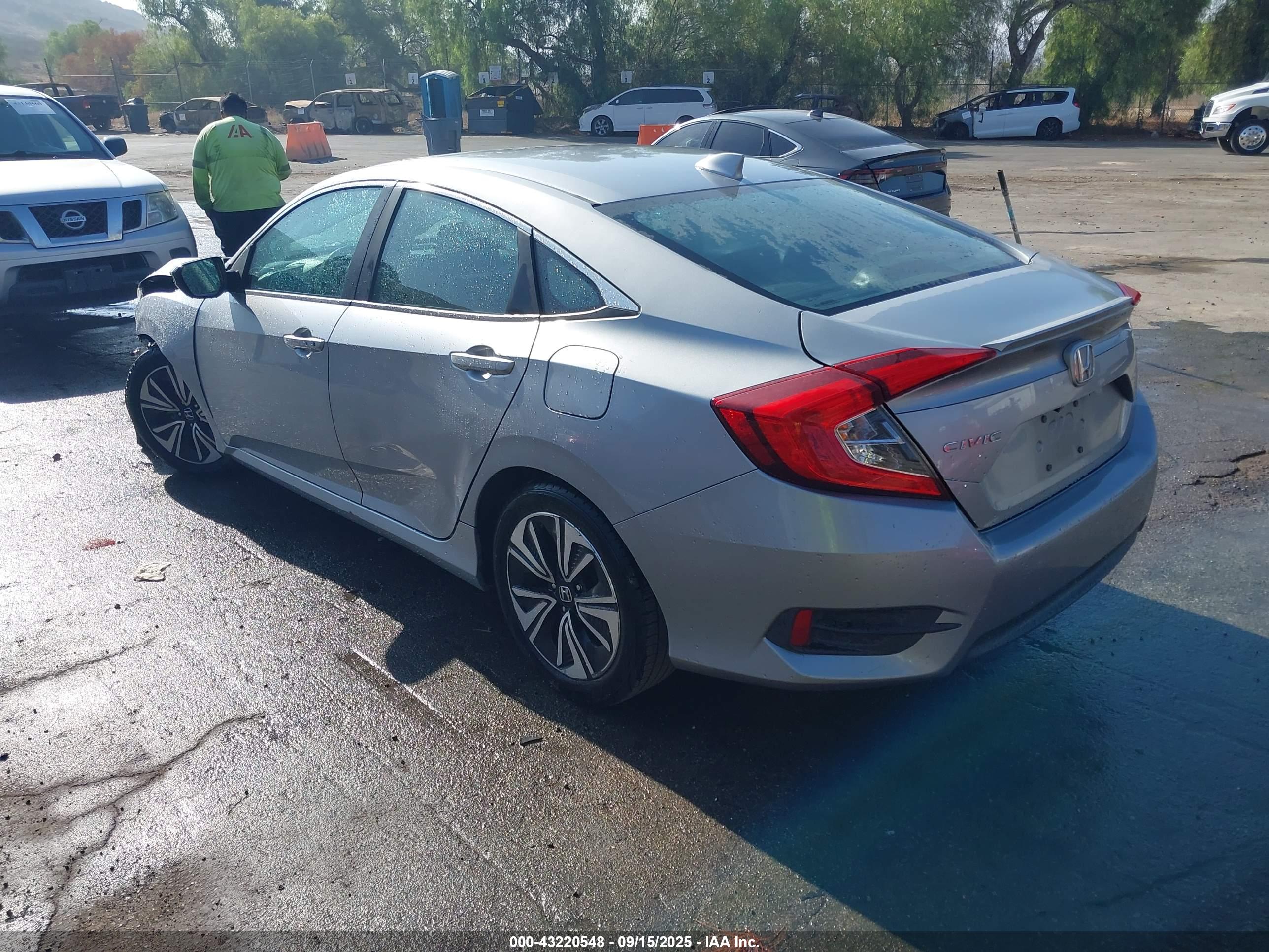 HONDA CIVIC image 3