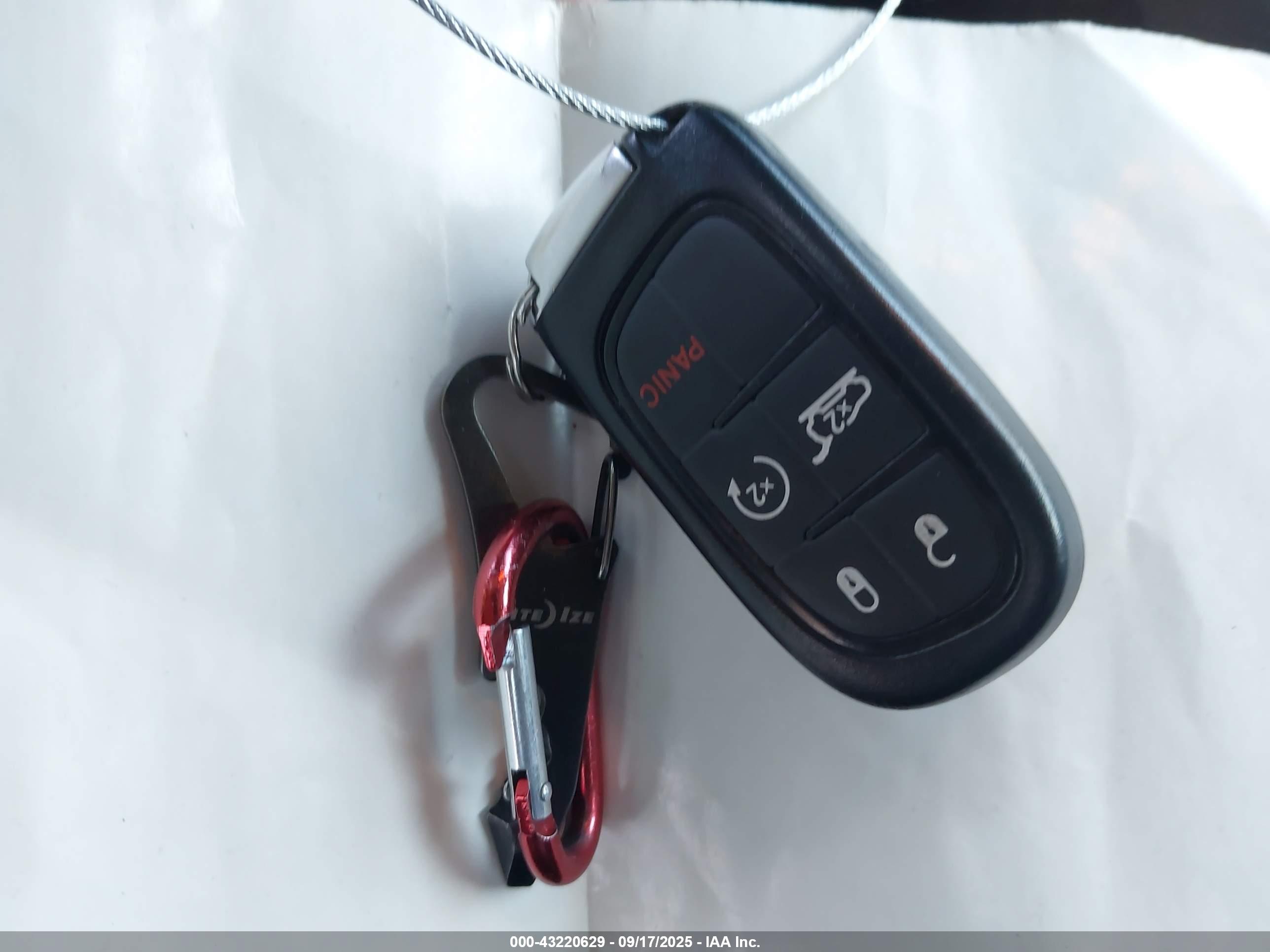 JEEP CHEROKEE image 11