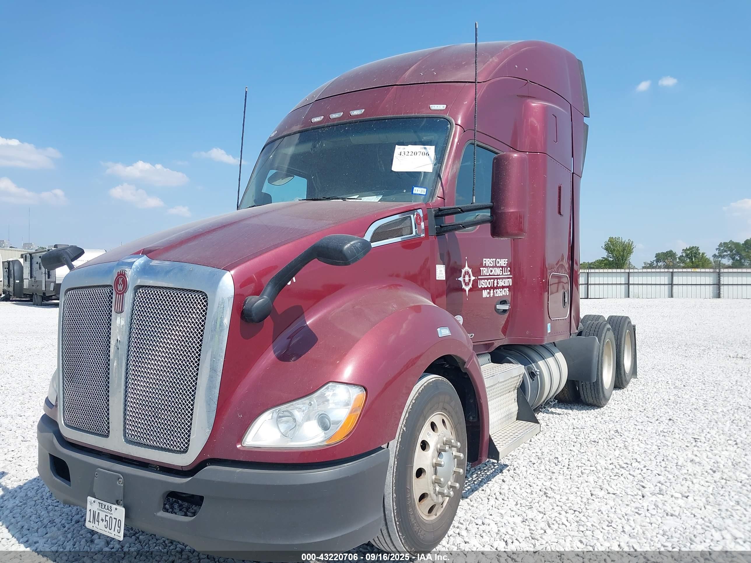 KENWORTH T680 image 2