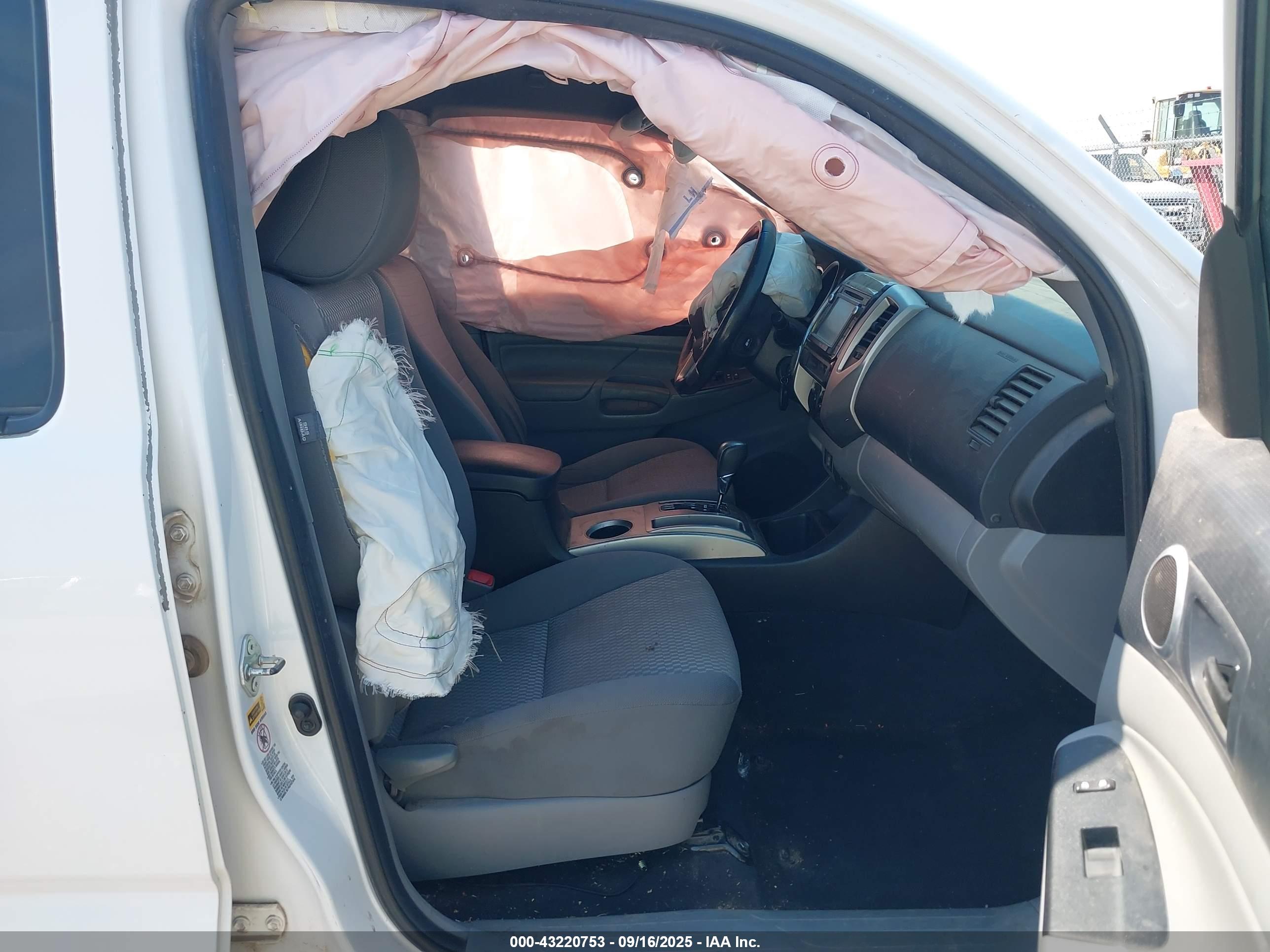 TOYOTA TACOMA image 5