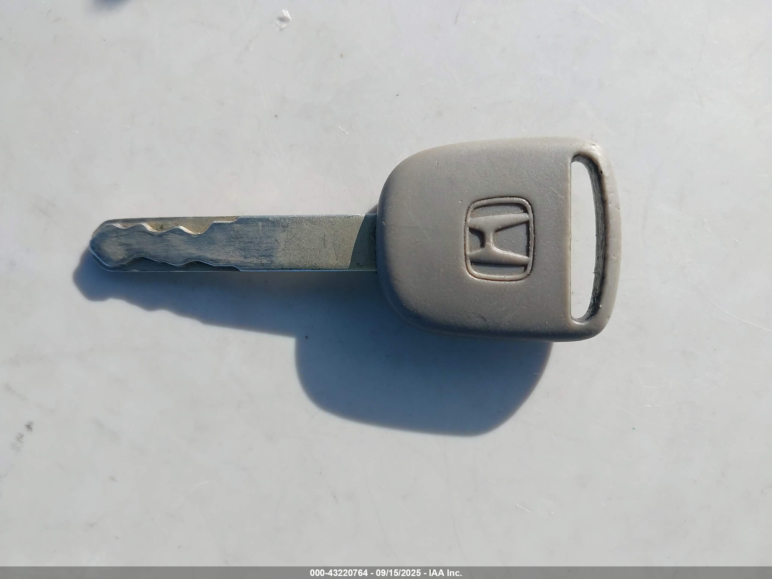 HONDA CR-V image 11