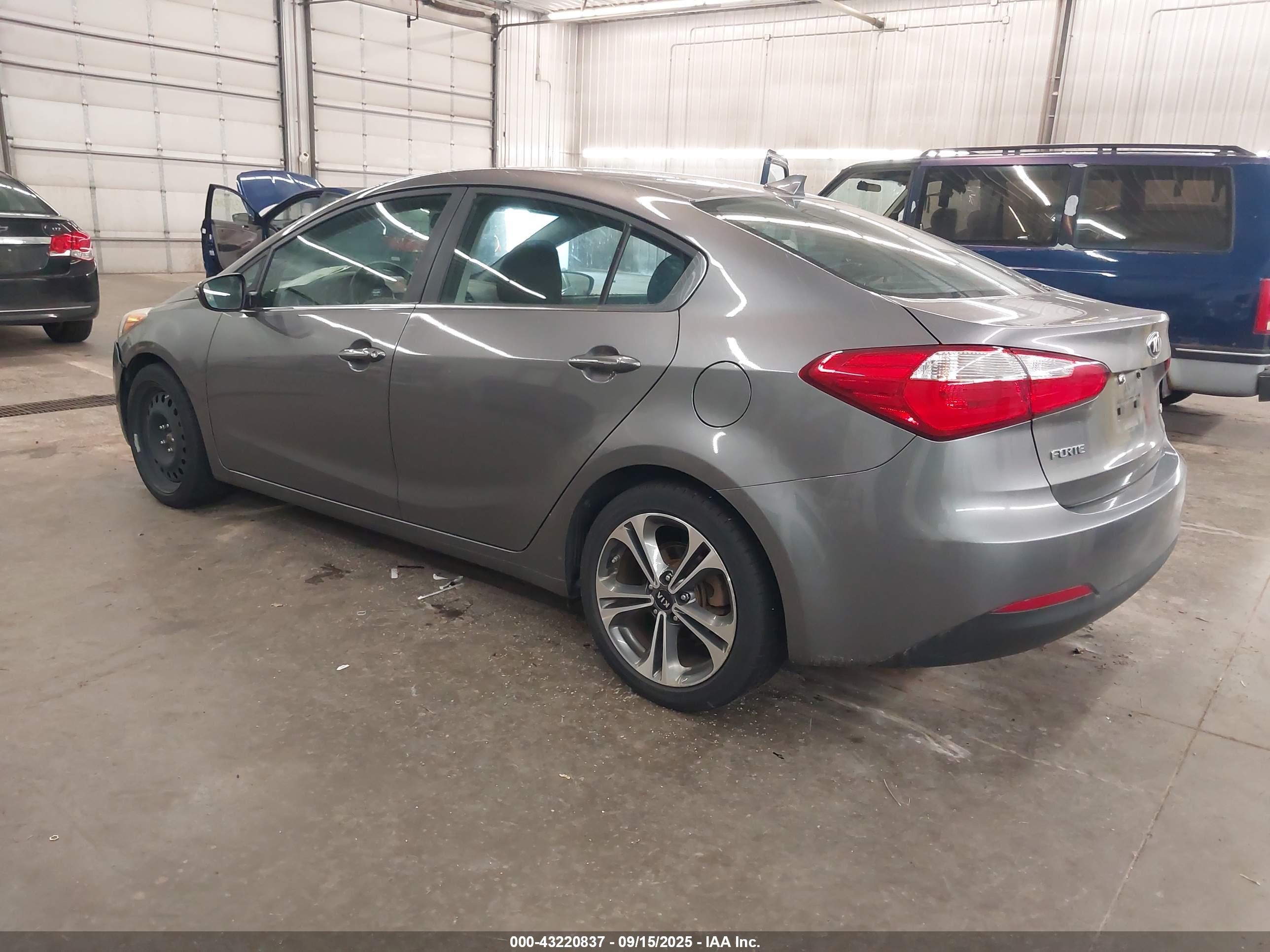 KIA FORTE image 3