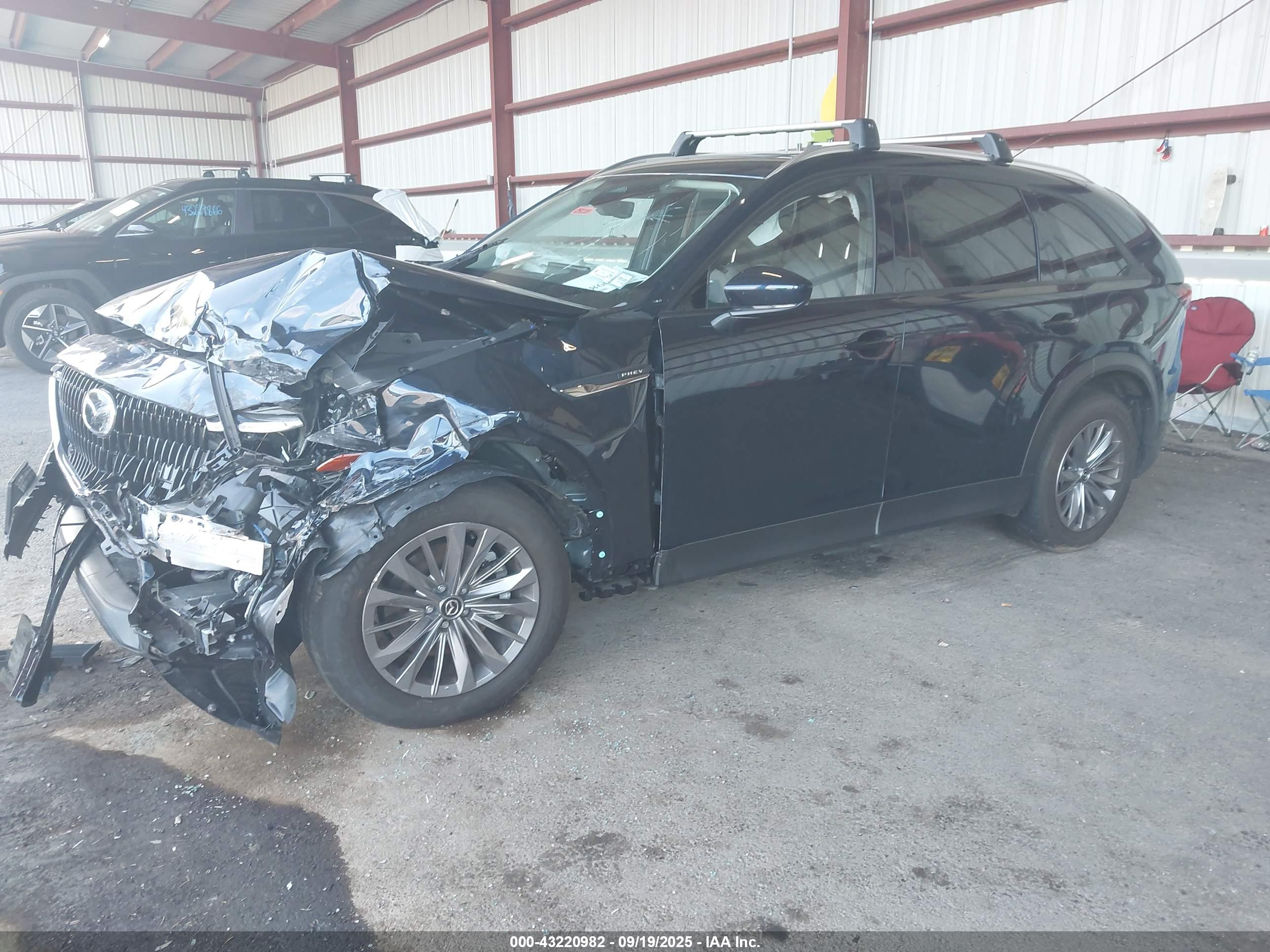 MAZDA CX-90 image 2