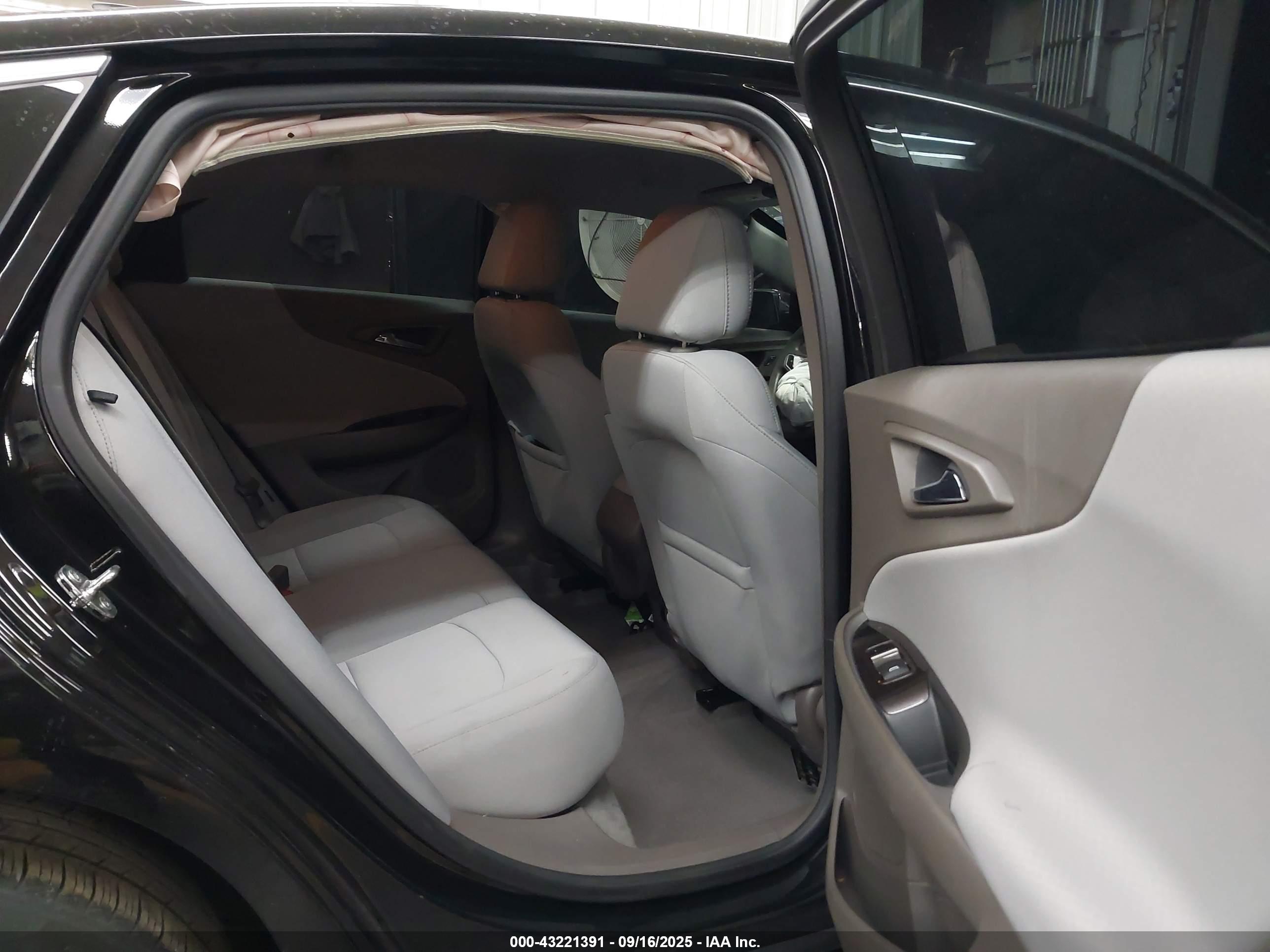 CHEVROLET MALIBU image 8