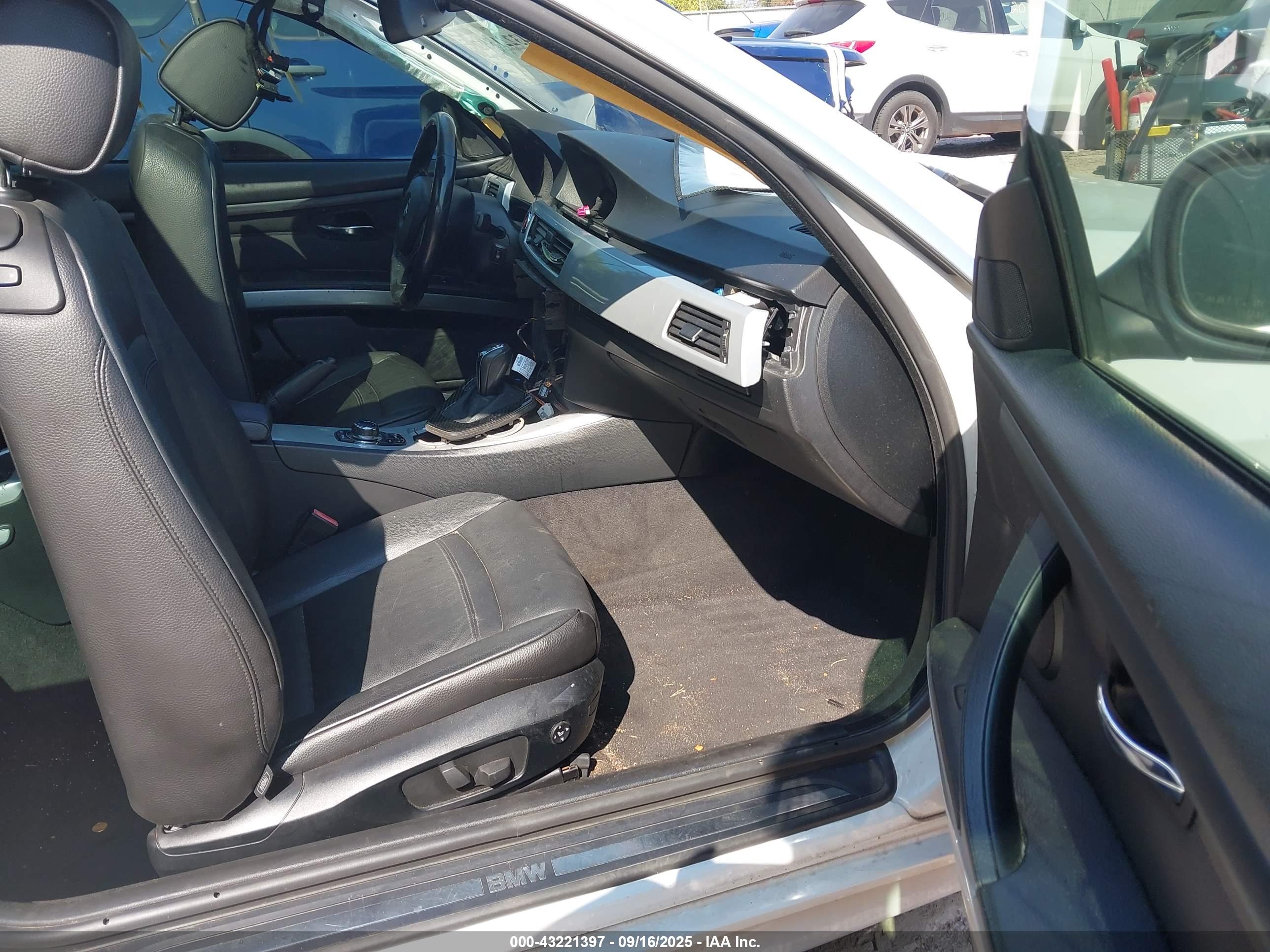BMW 335I image 5