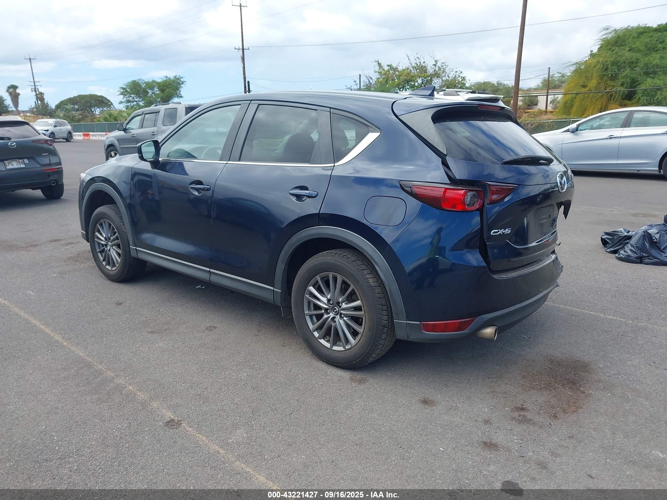 MAZDA CX-5 image 3