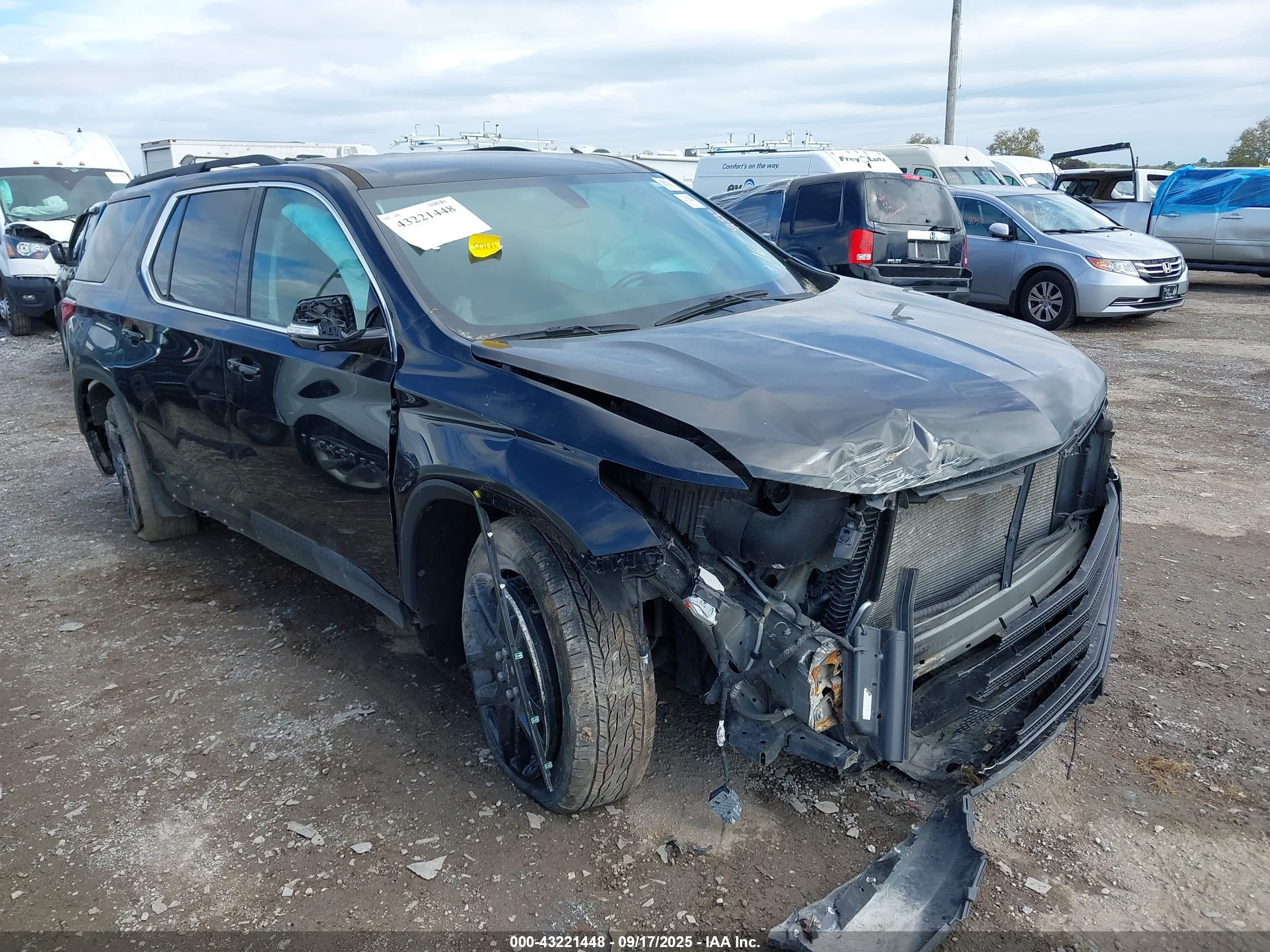 CHEVROLET TRAVERSE image 6