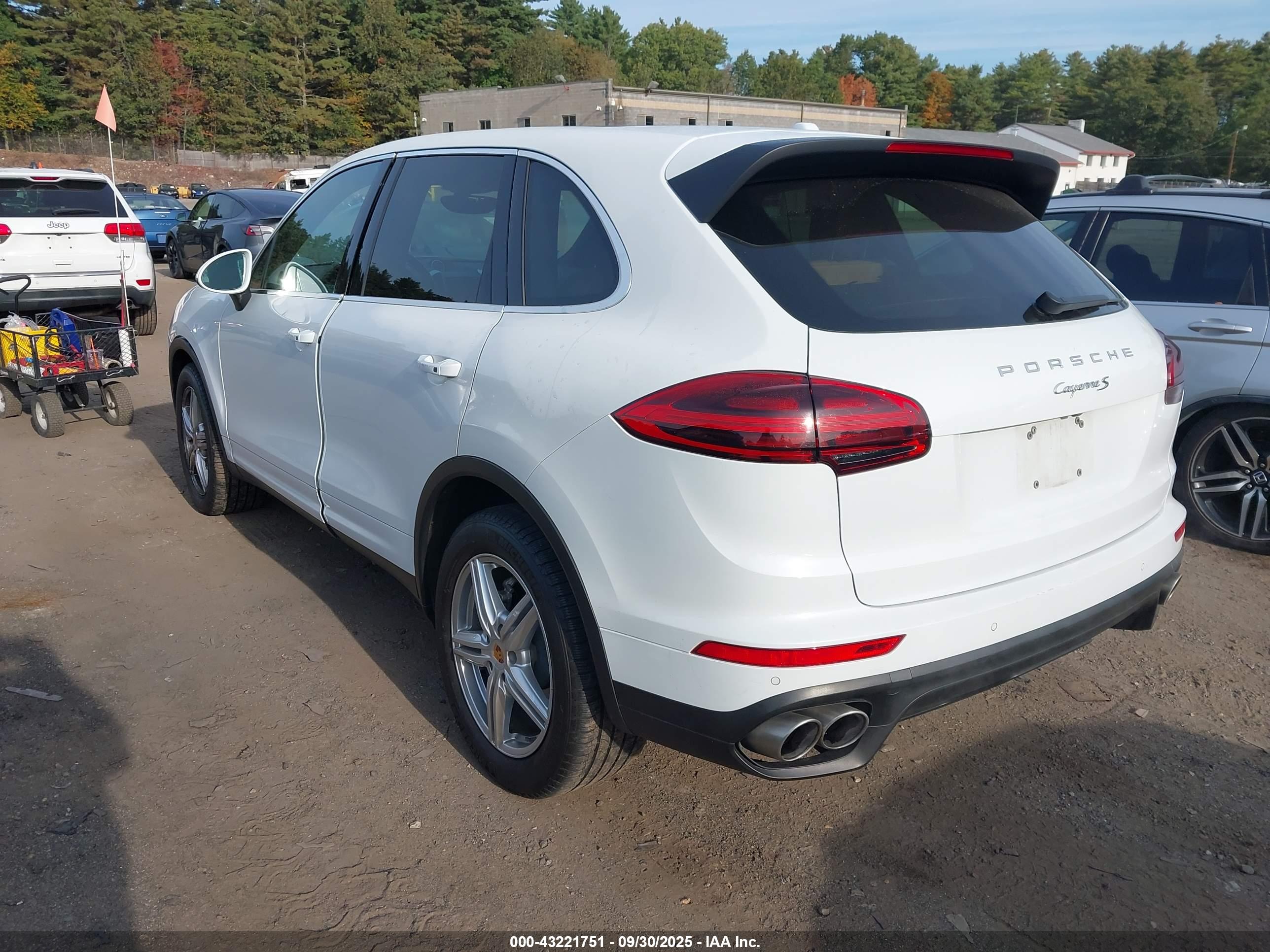 PORSCHE CAYENNE image 3