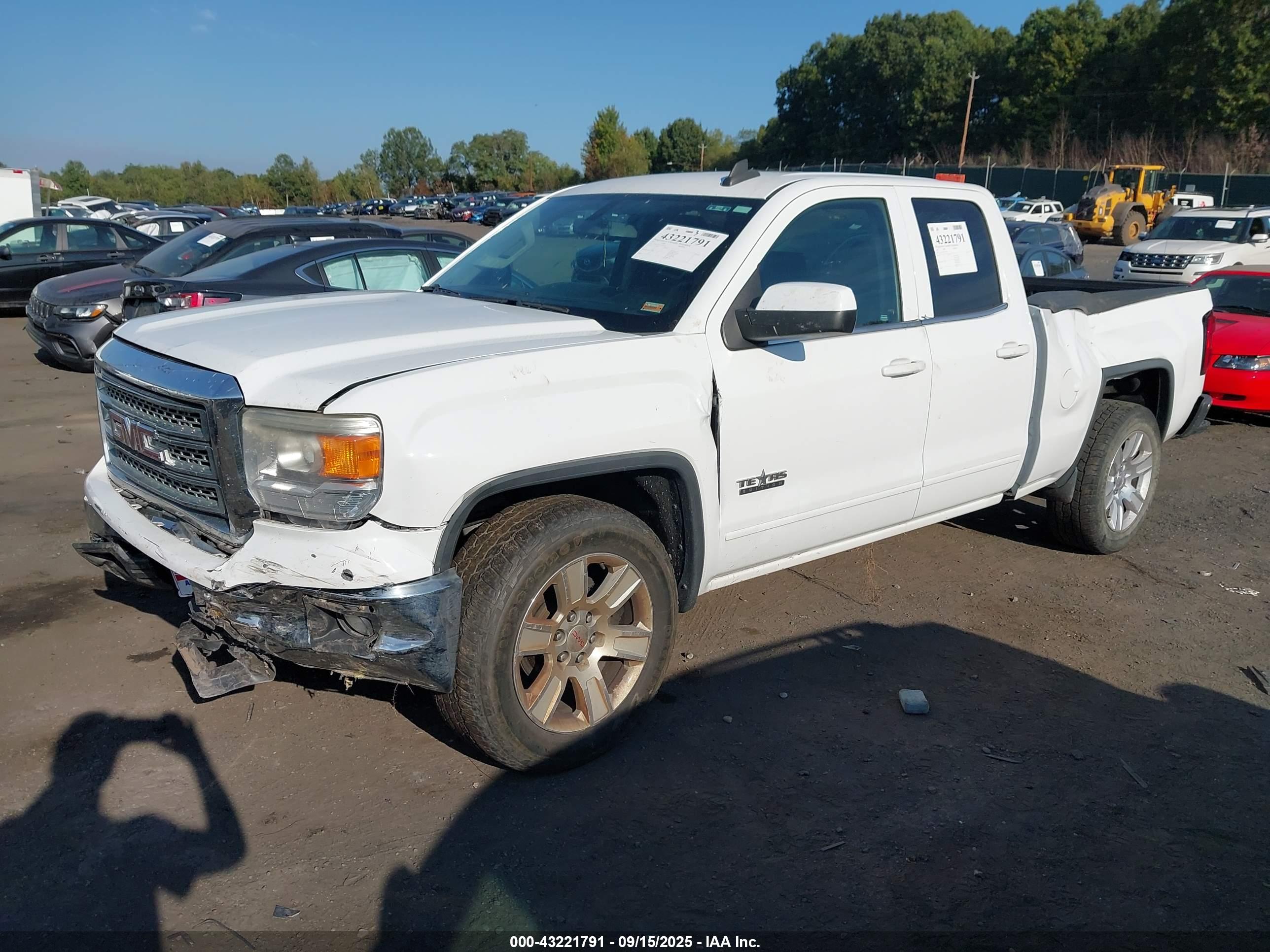 GMC SIERRA image 2