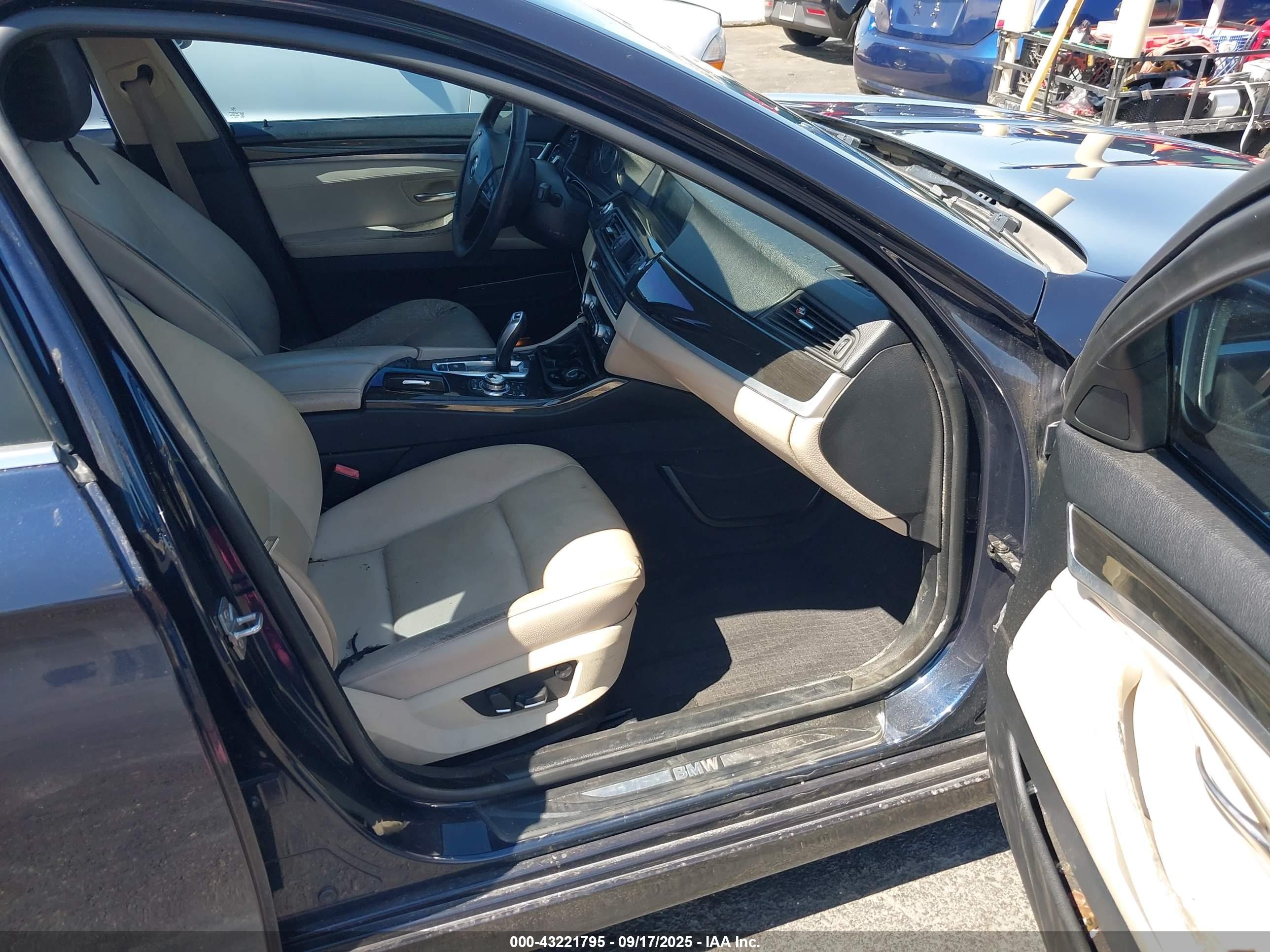 BMW 528I image 5