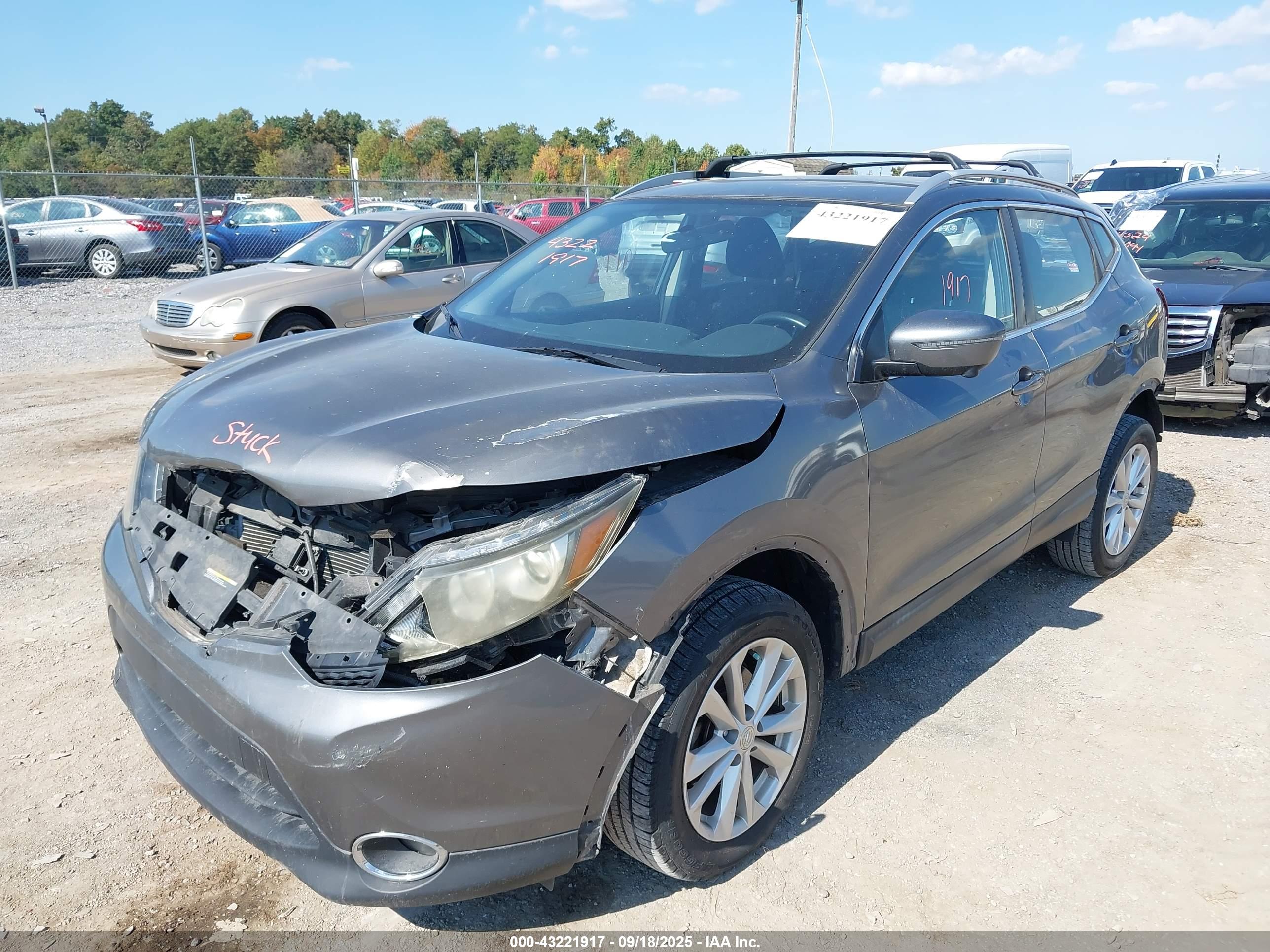 NISSAN ROGUE image 6