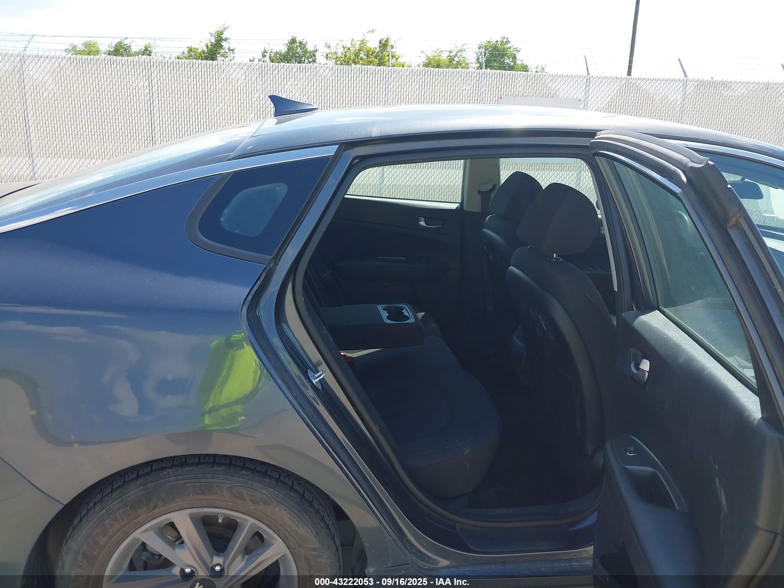 KIA OPTIMA image 8