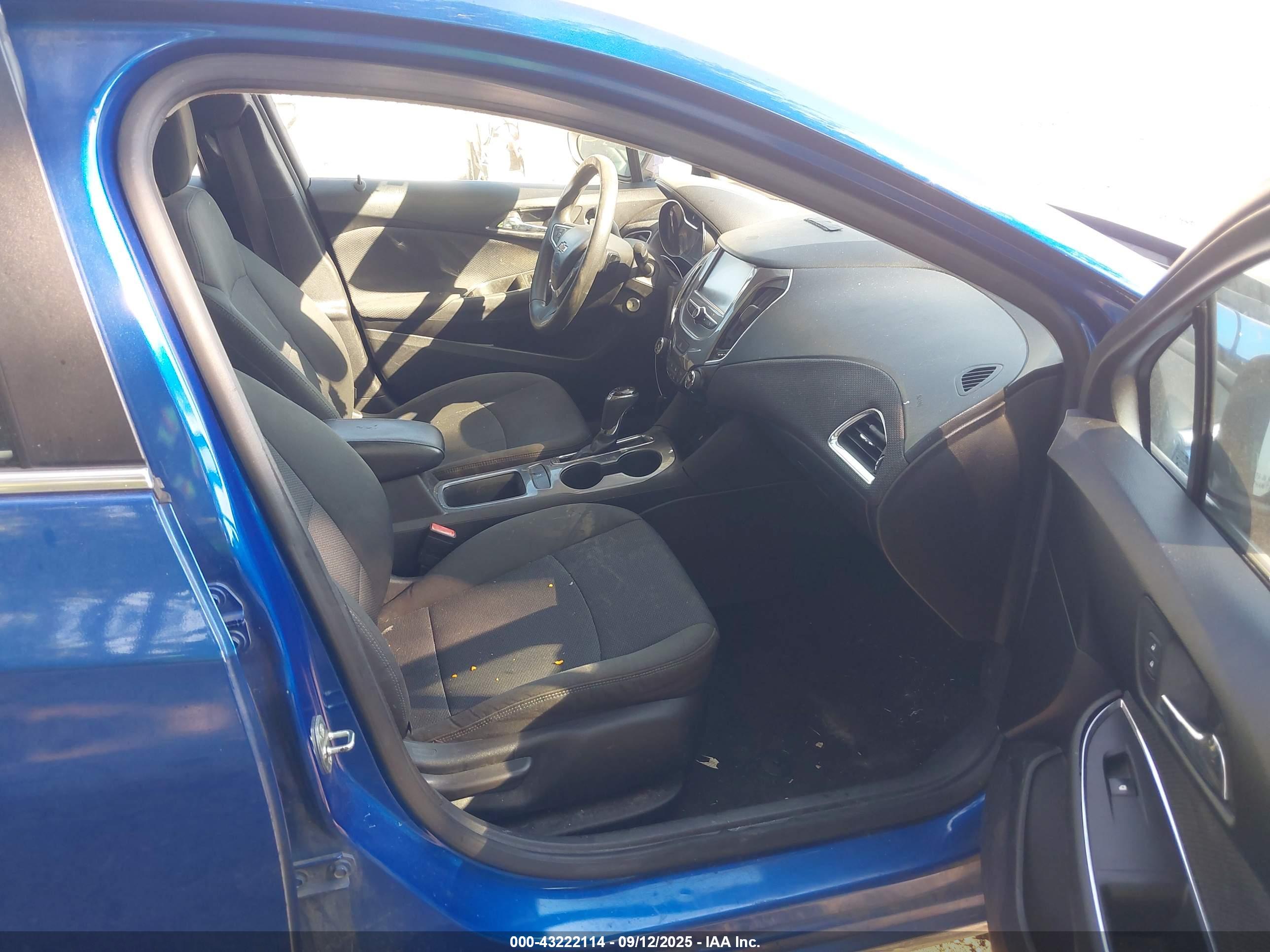 CHEVROLET CRUZE image 5
