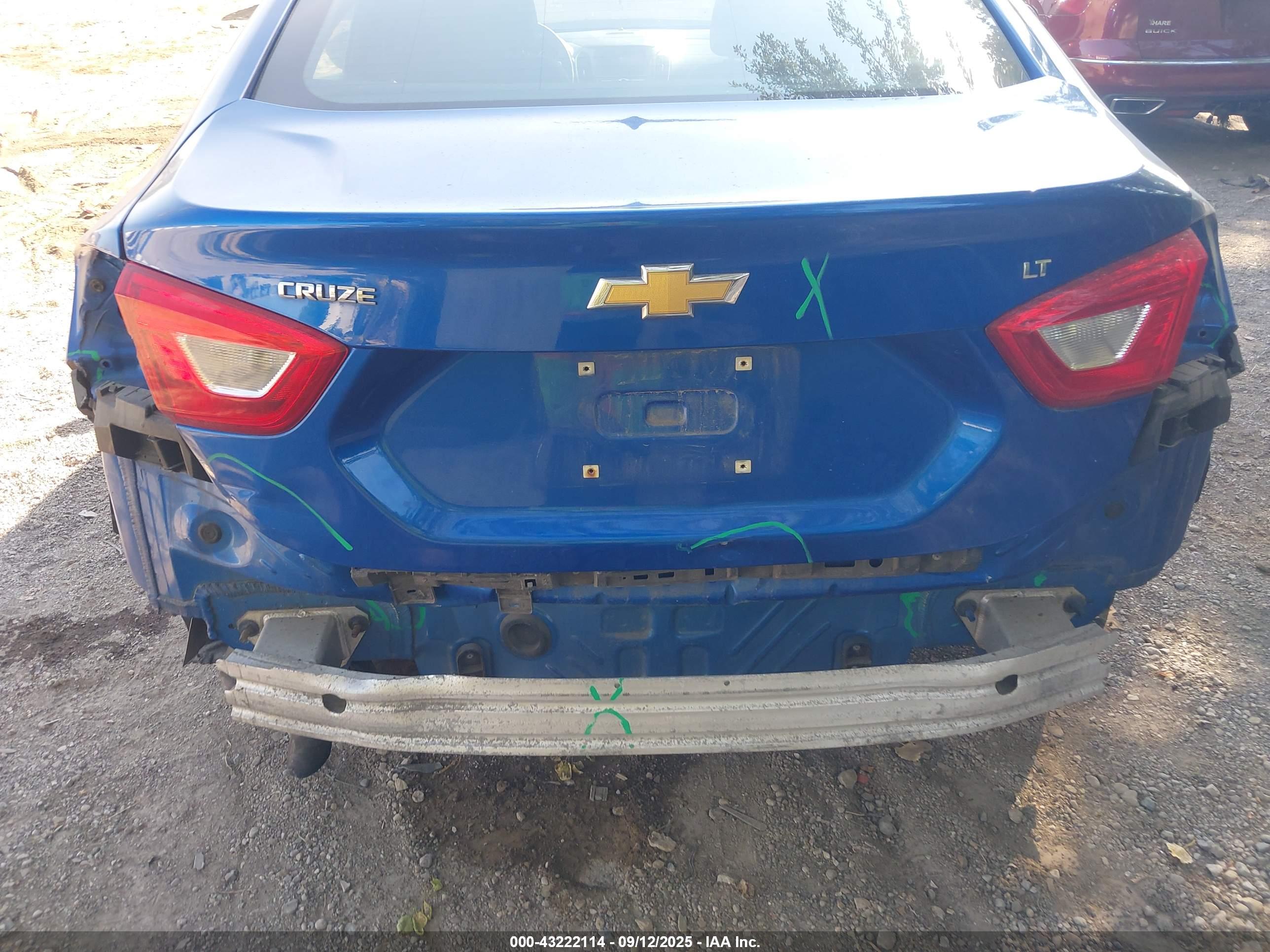 CHEVROLET CRUZE image 6