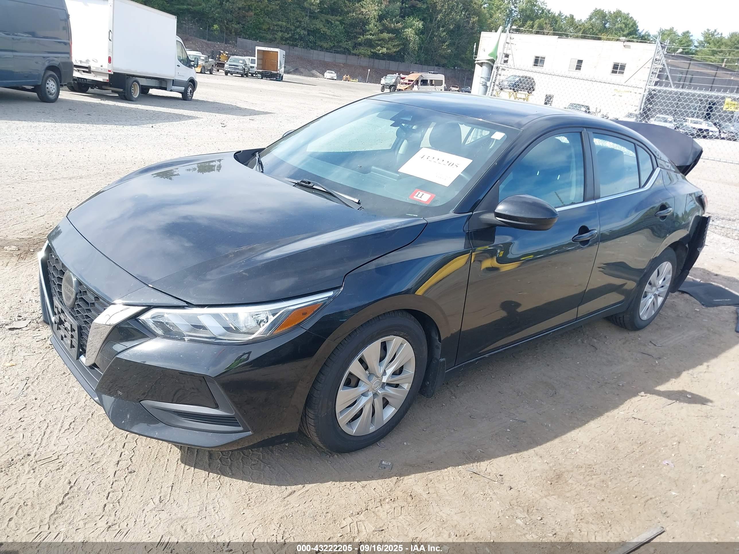 NISSAN SENTRA image 2