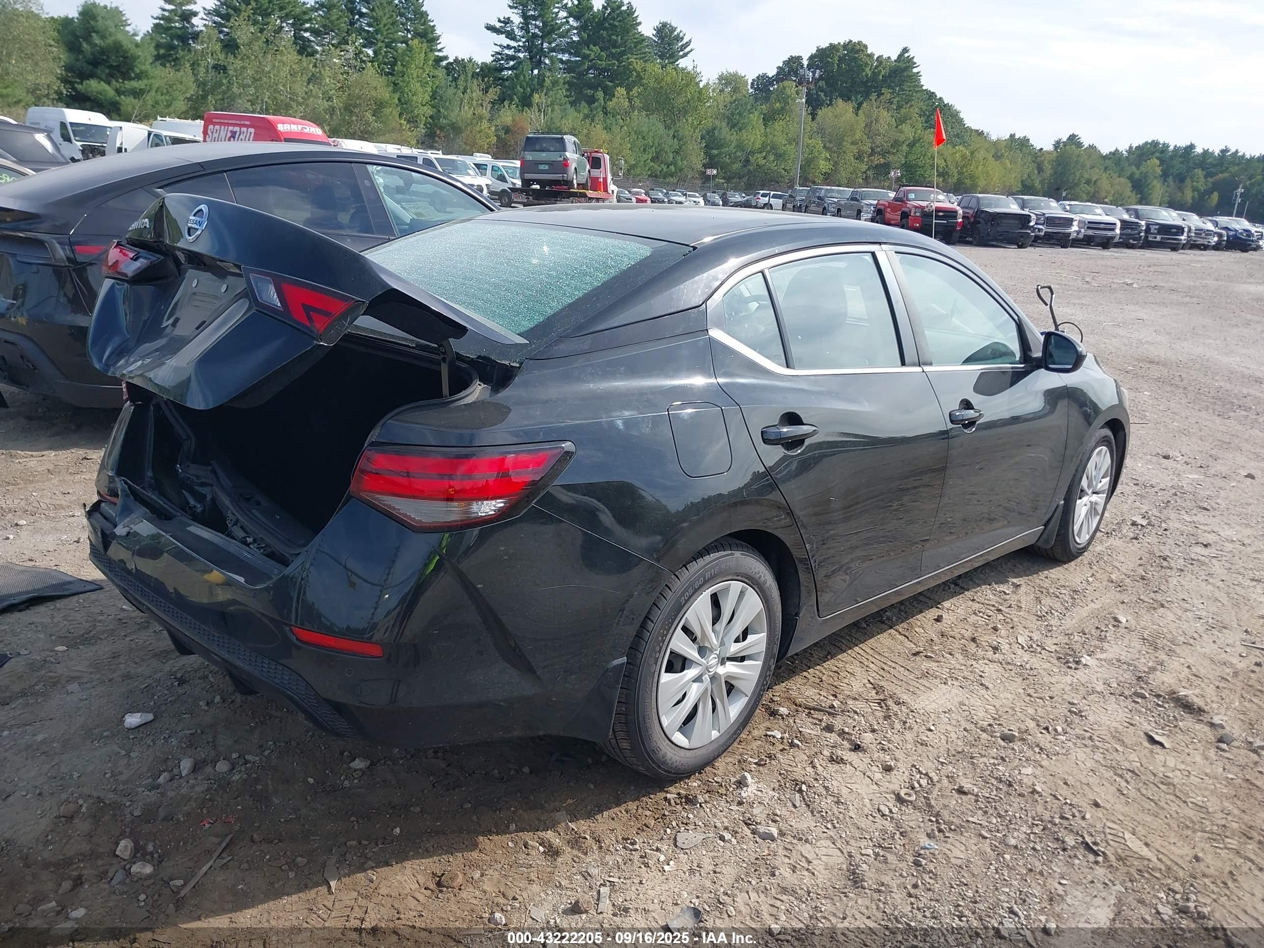 NISSAN SENTRA image 4