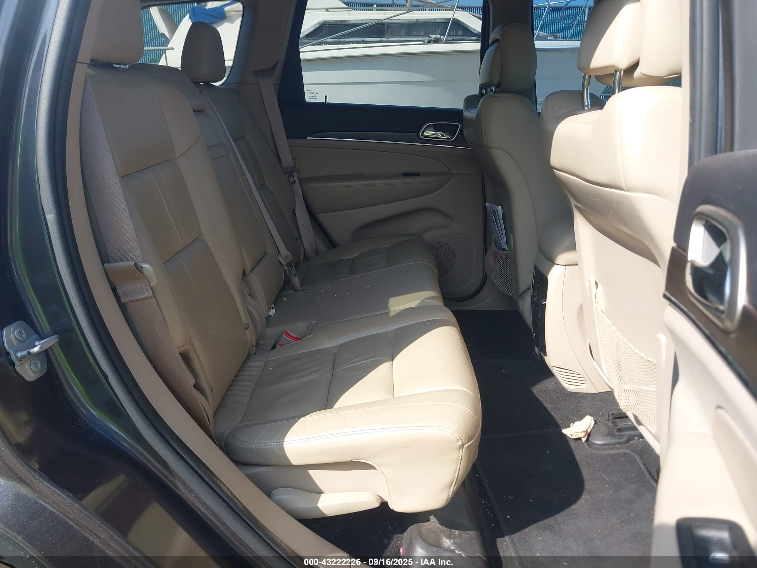 JEEP GRAND image 8