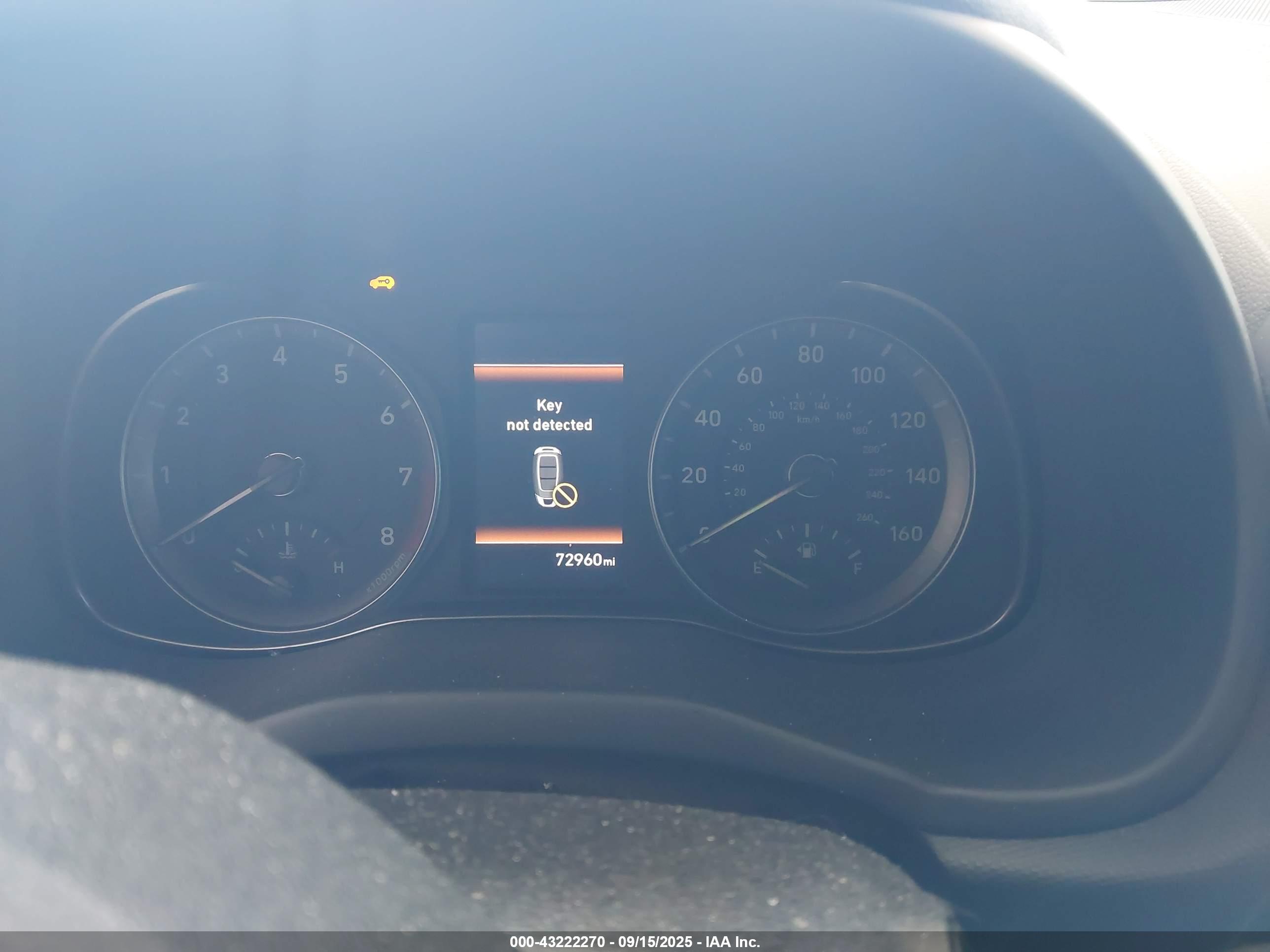 HYUNDAI KONA image 7