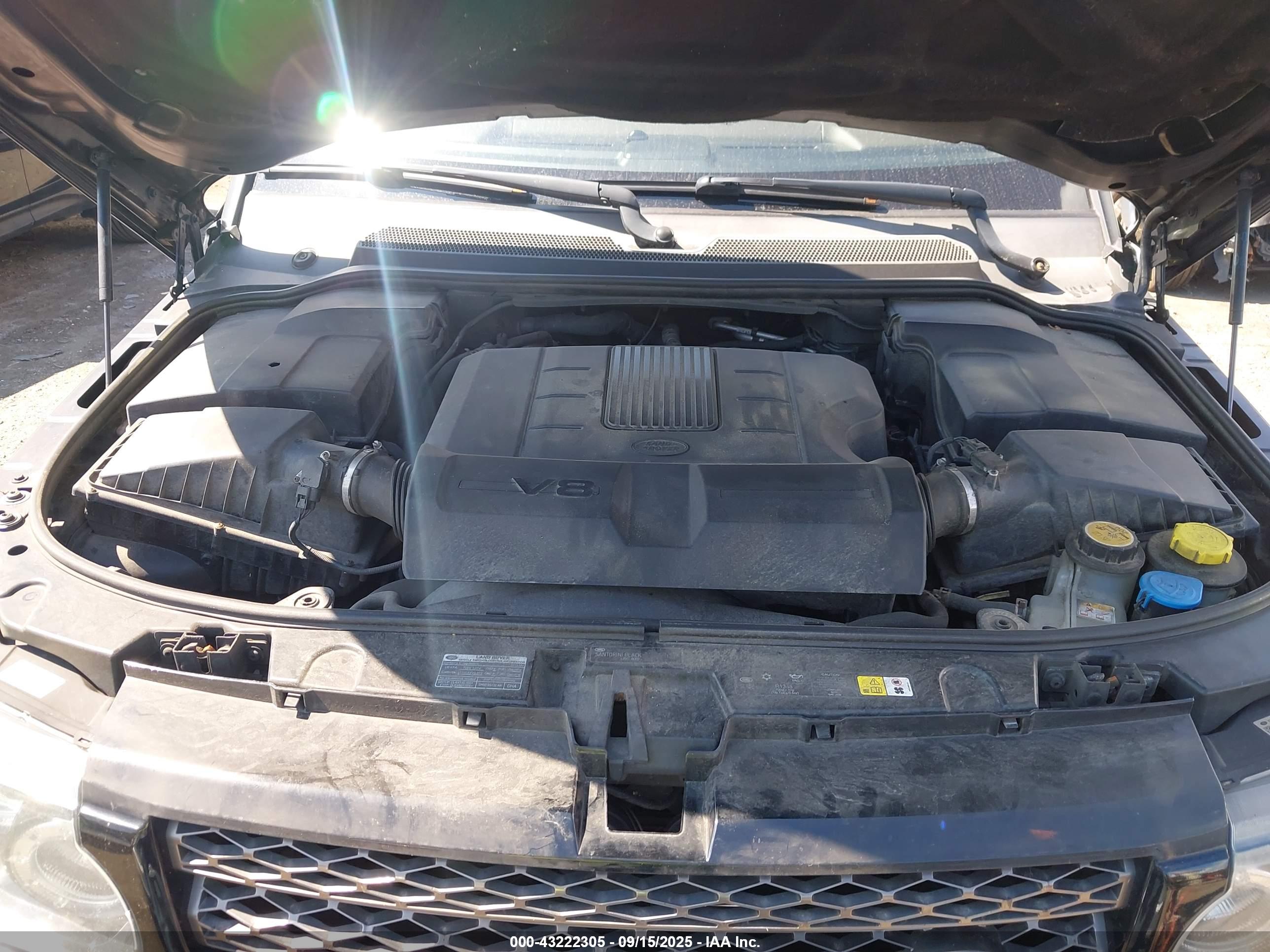 LAND ROVER image 10