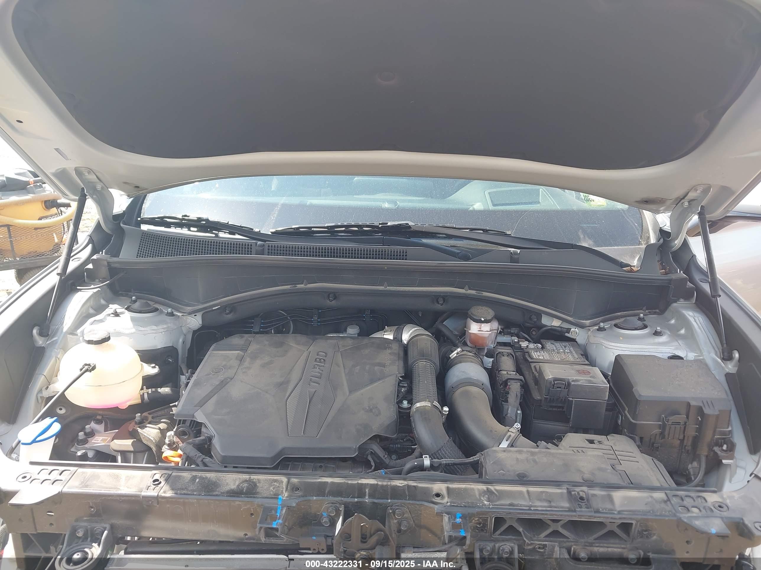 HYUNDAI SANTA image 10