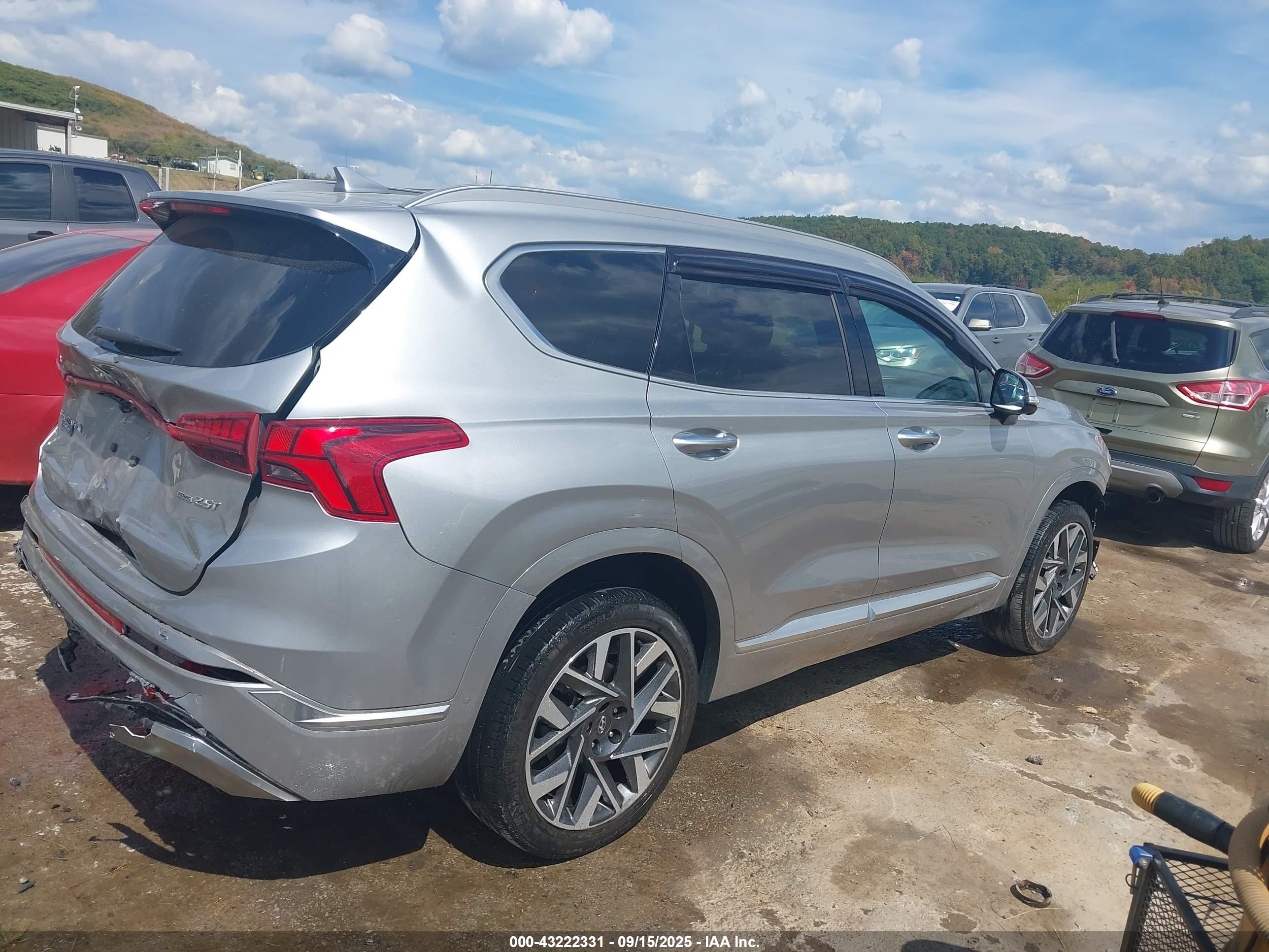 HYUNDAI SANTA image 4