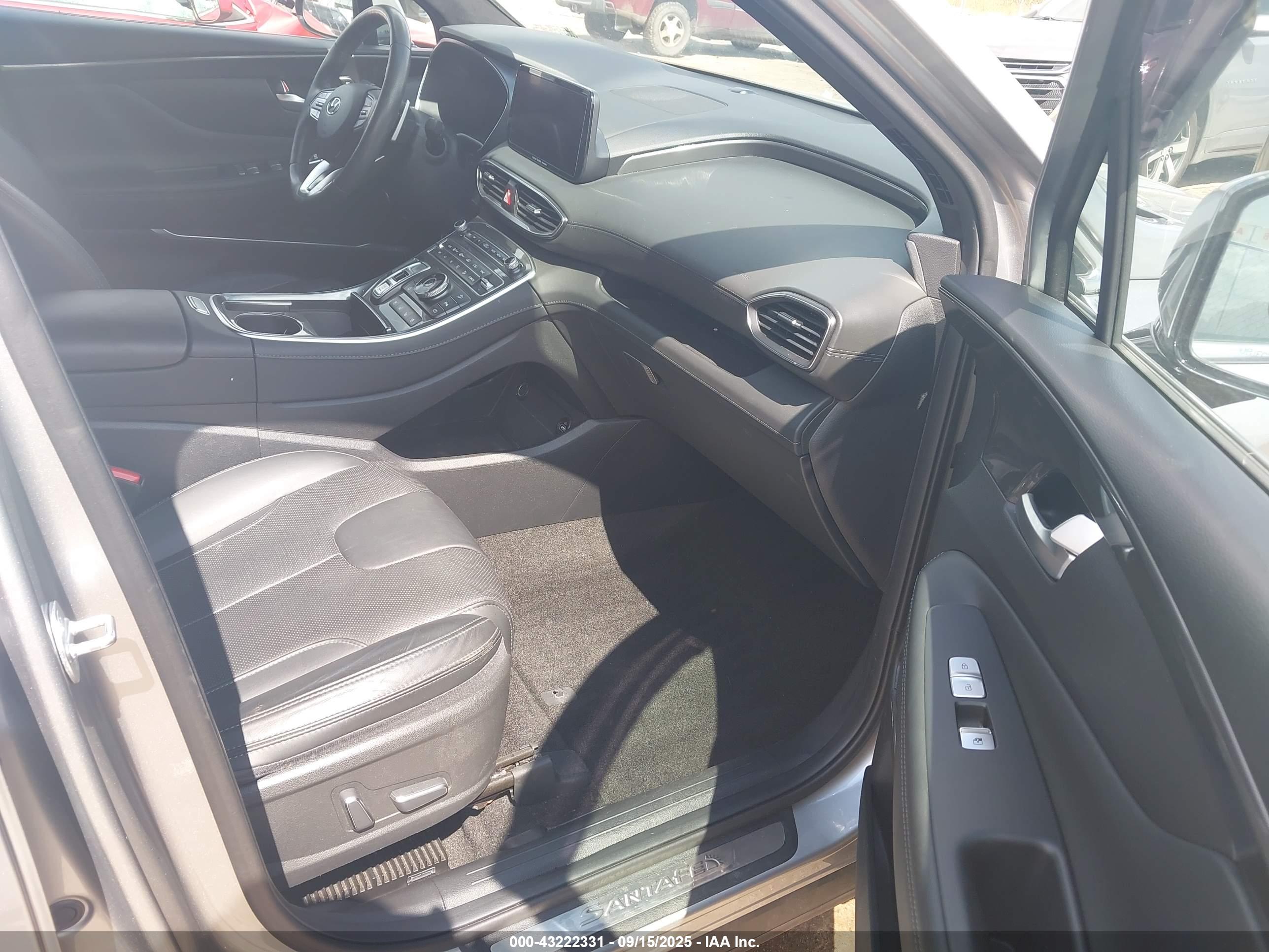 HYUNDAI SANTA image 5