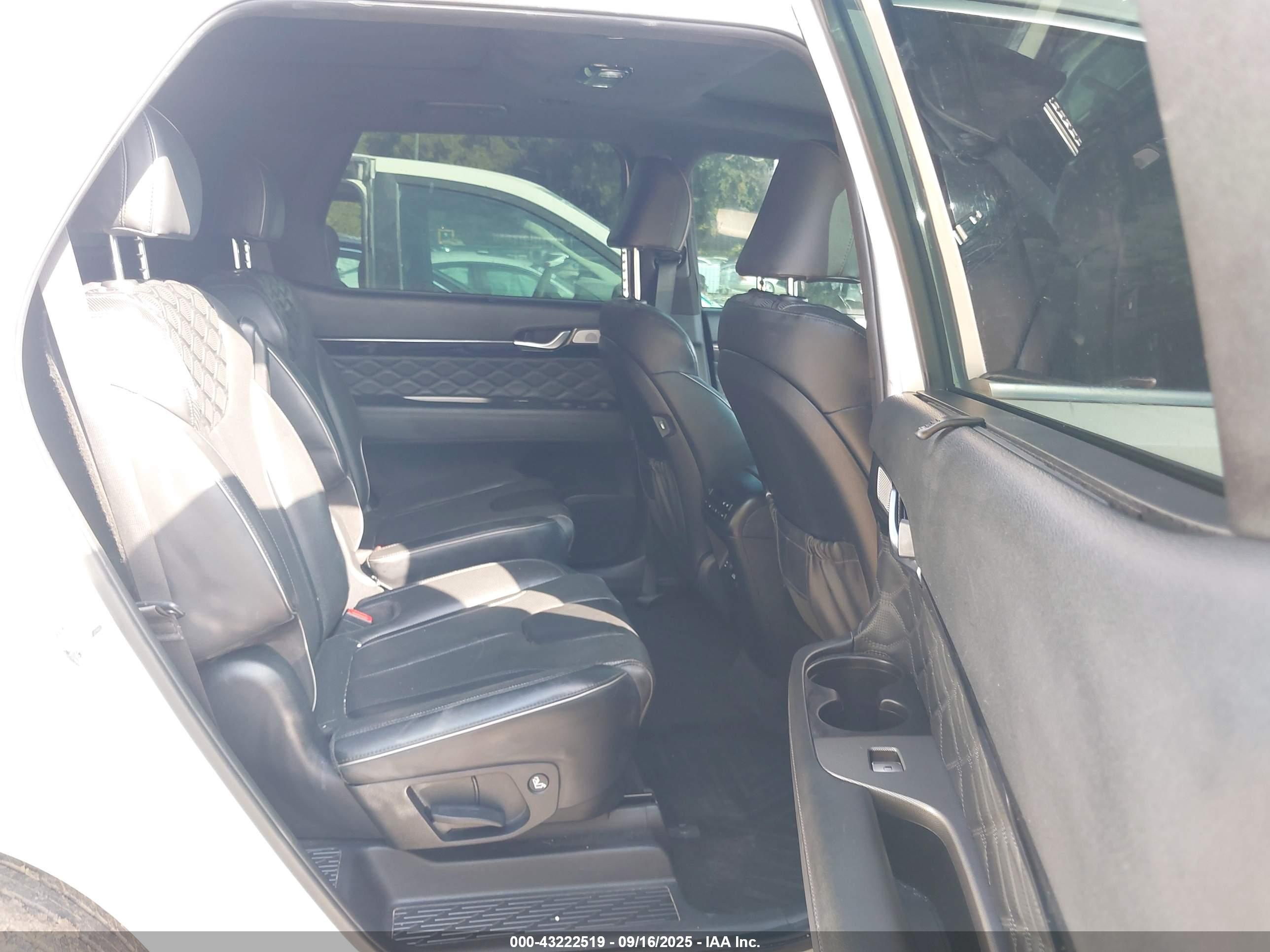 HYUNDAI PALISADE image 8
