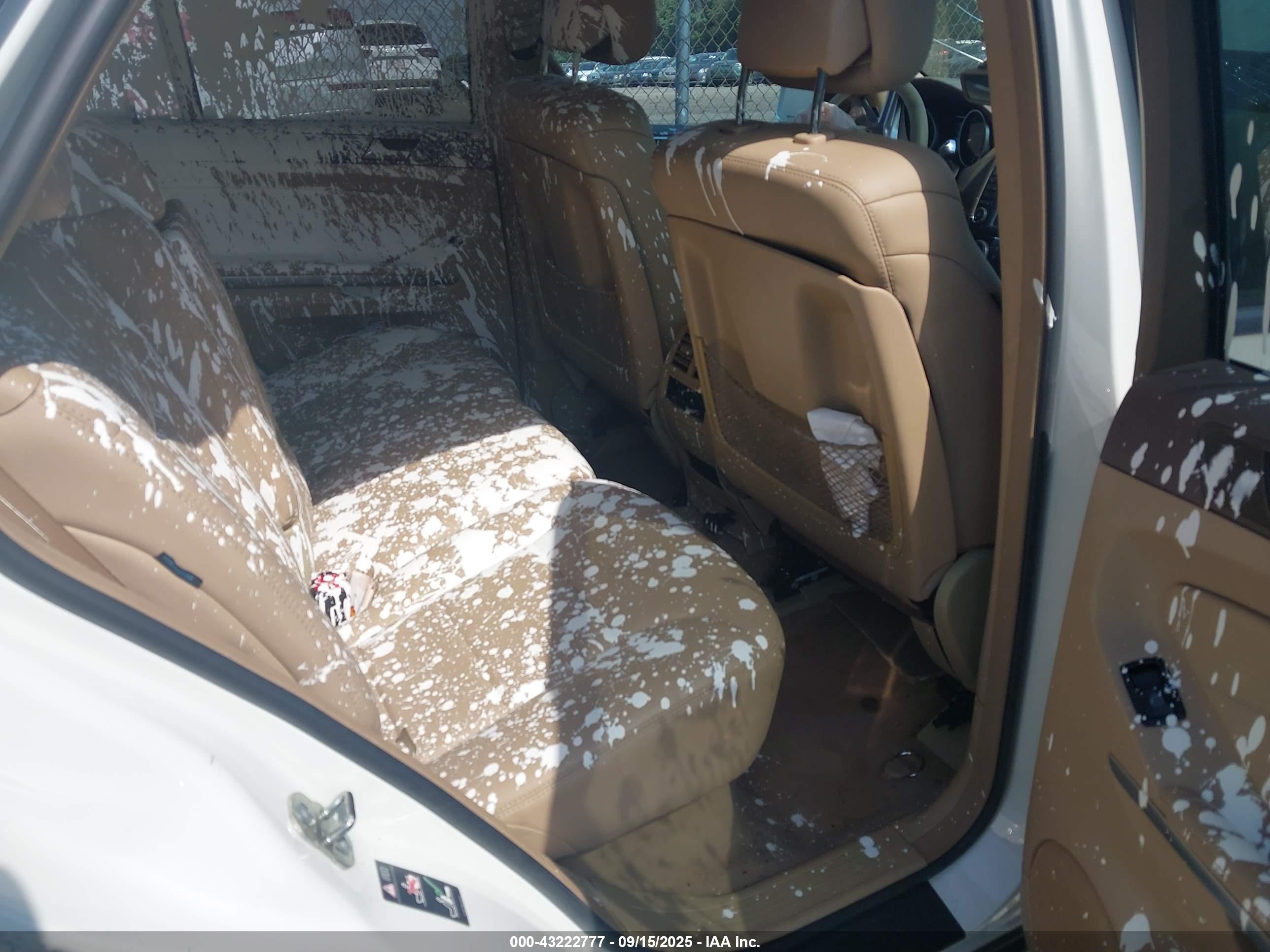 MERCEDES-BENZ ML image 8