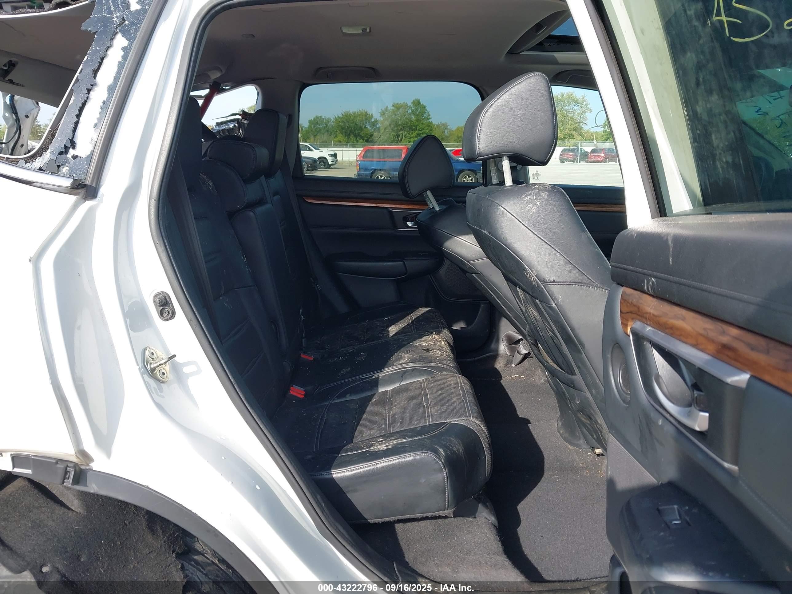 HONDA CR-V image 8