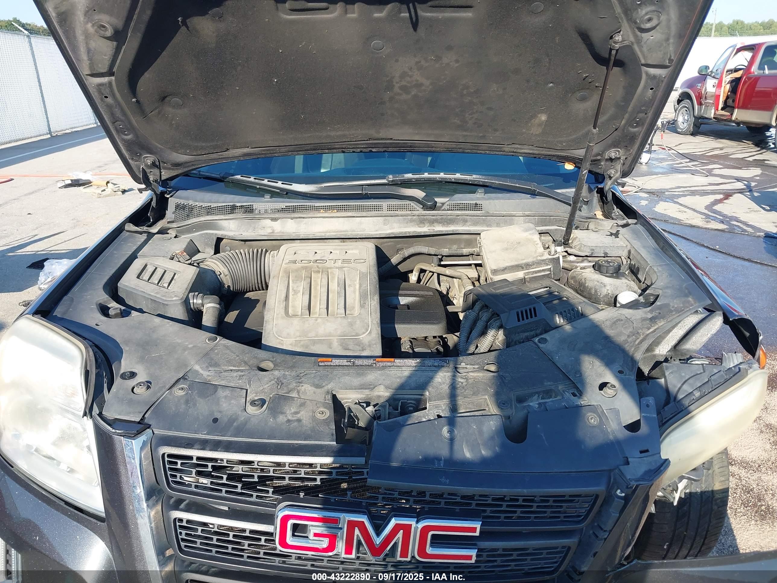 GMC TERRAIN image 10