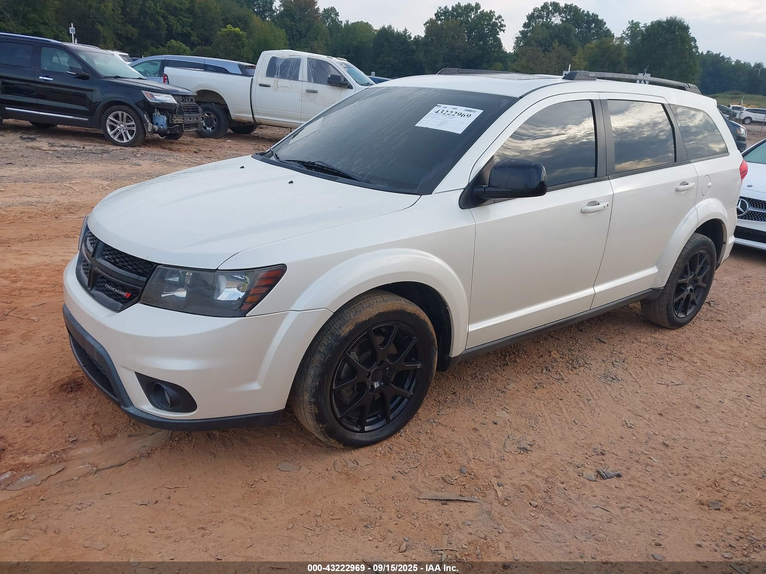 DODGE JOURNEY image 2