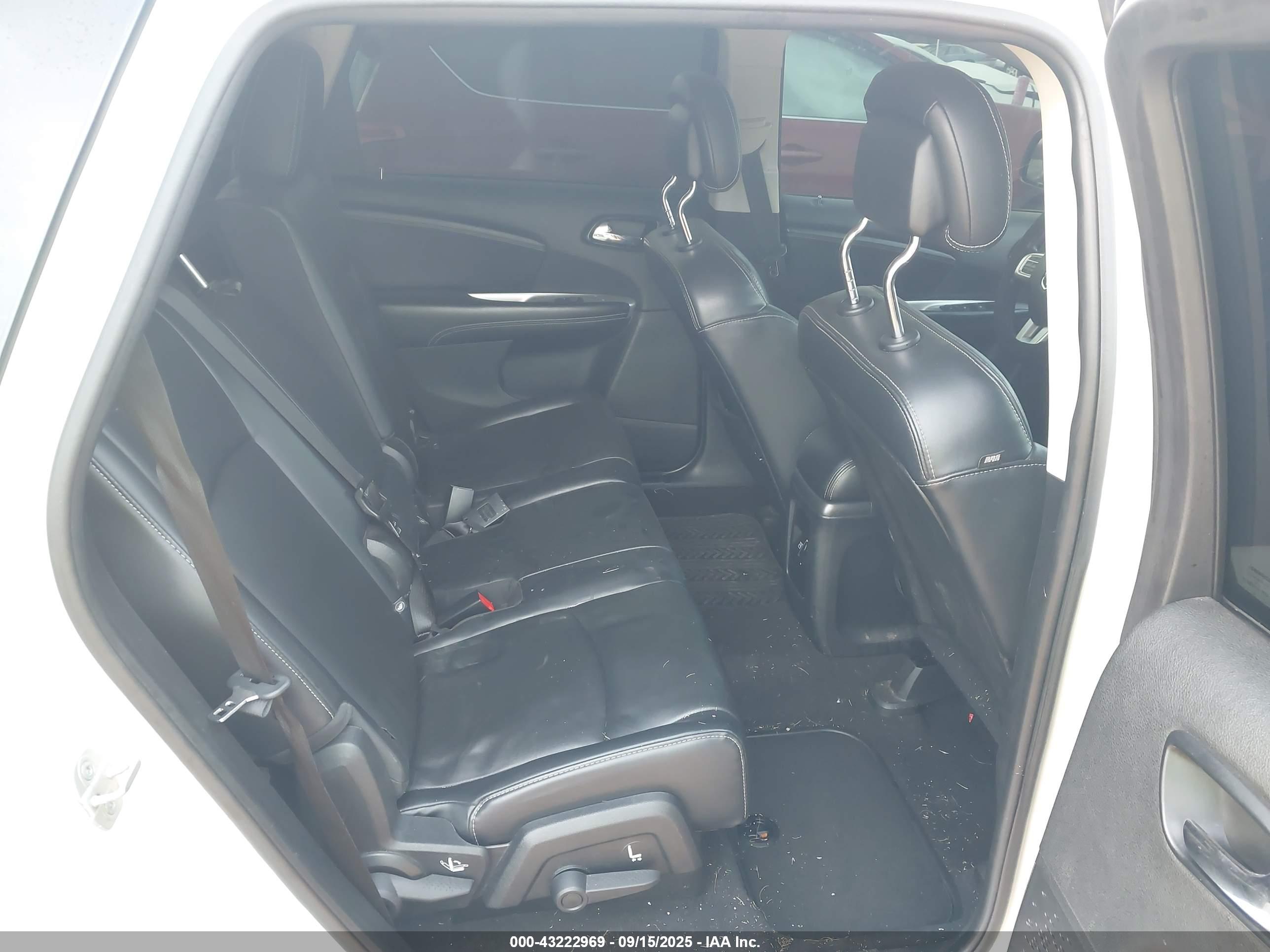 DODGE JOURNEY image 8