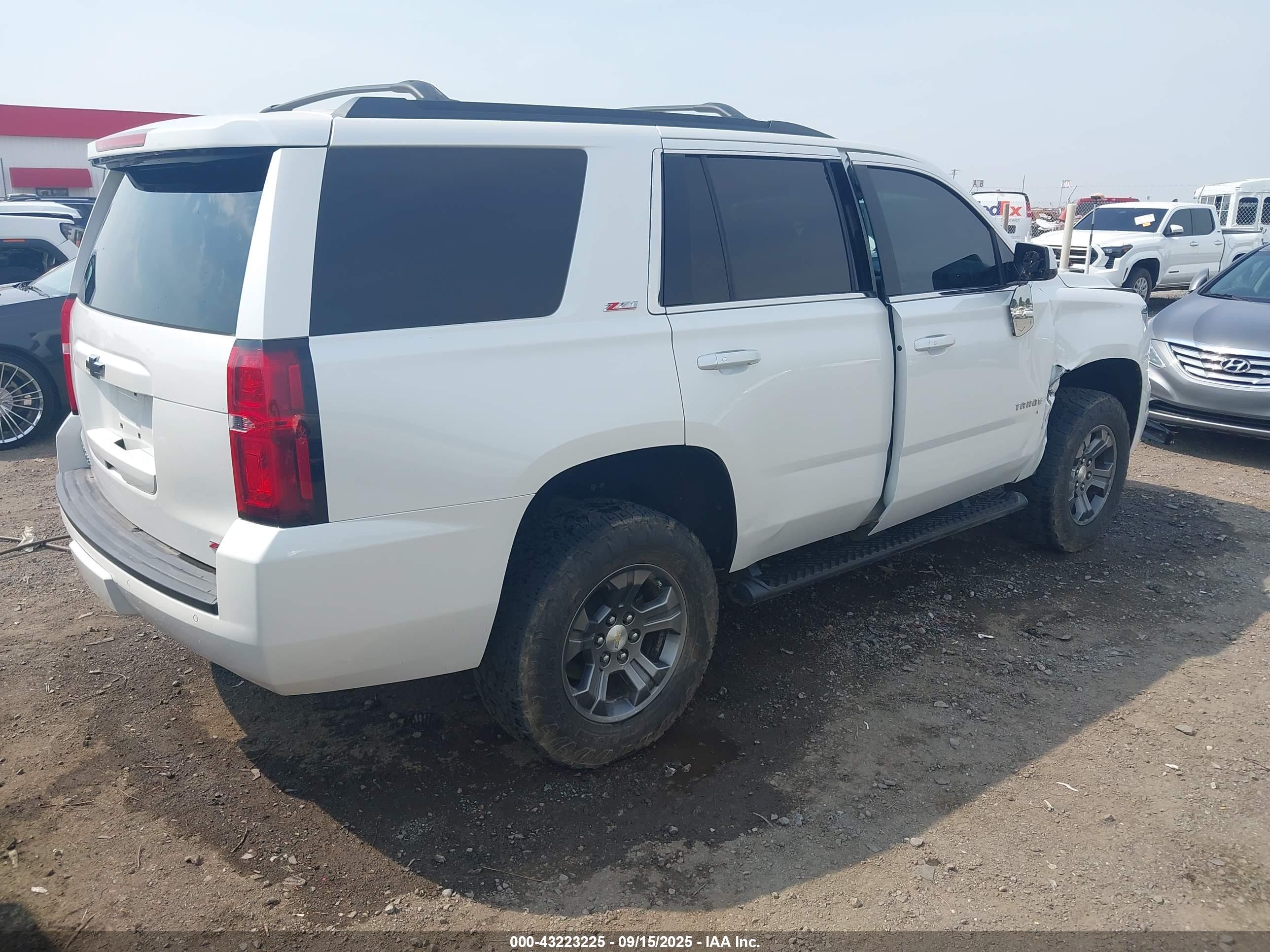 CHEVROLET TAHOE image 4