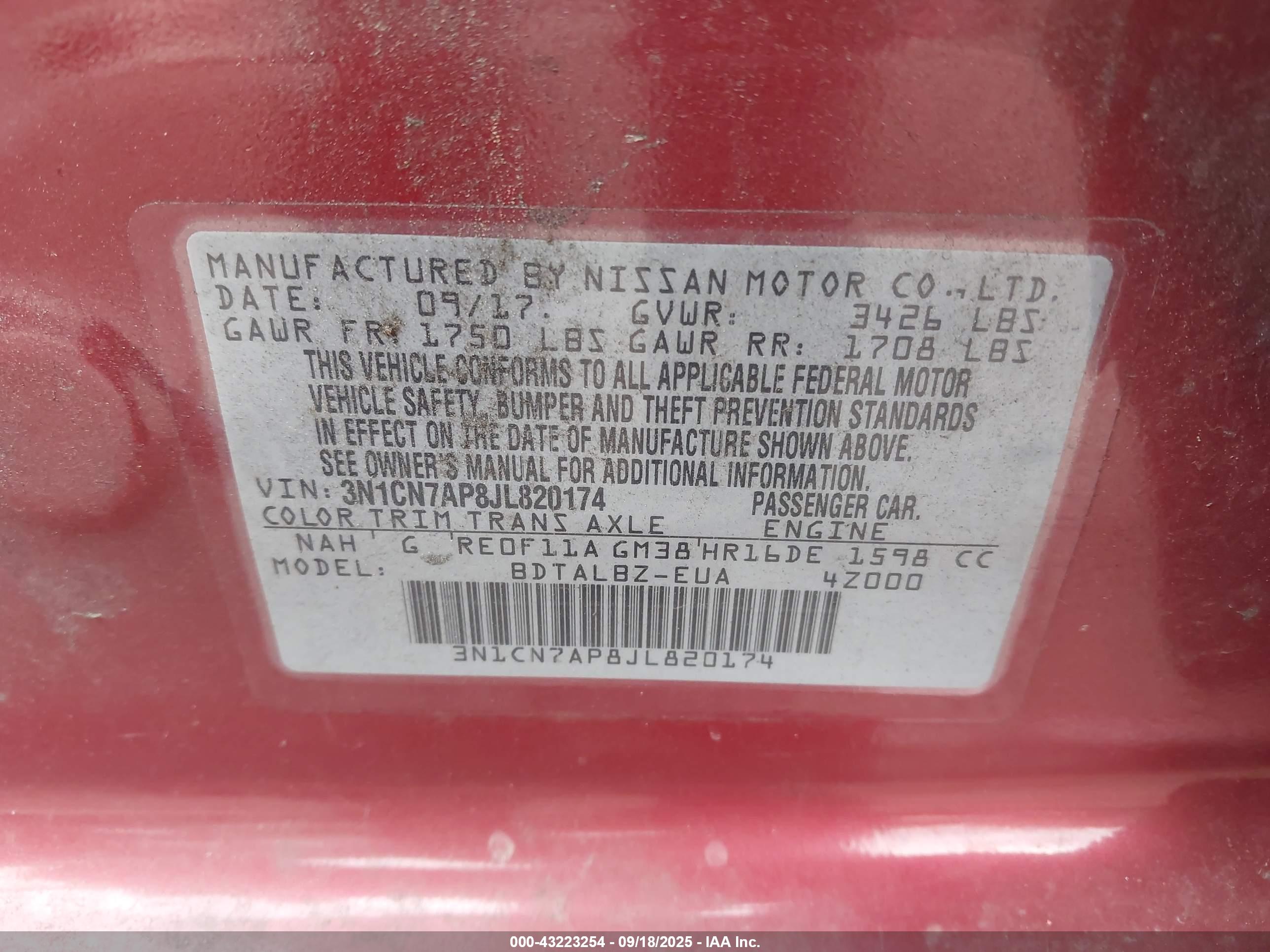 NISSAN VERSA image 9
