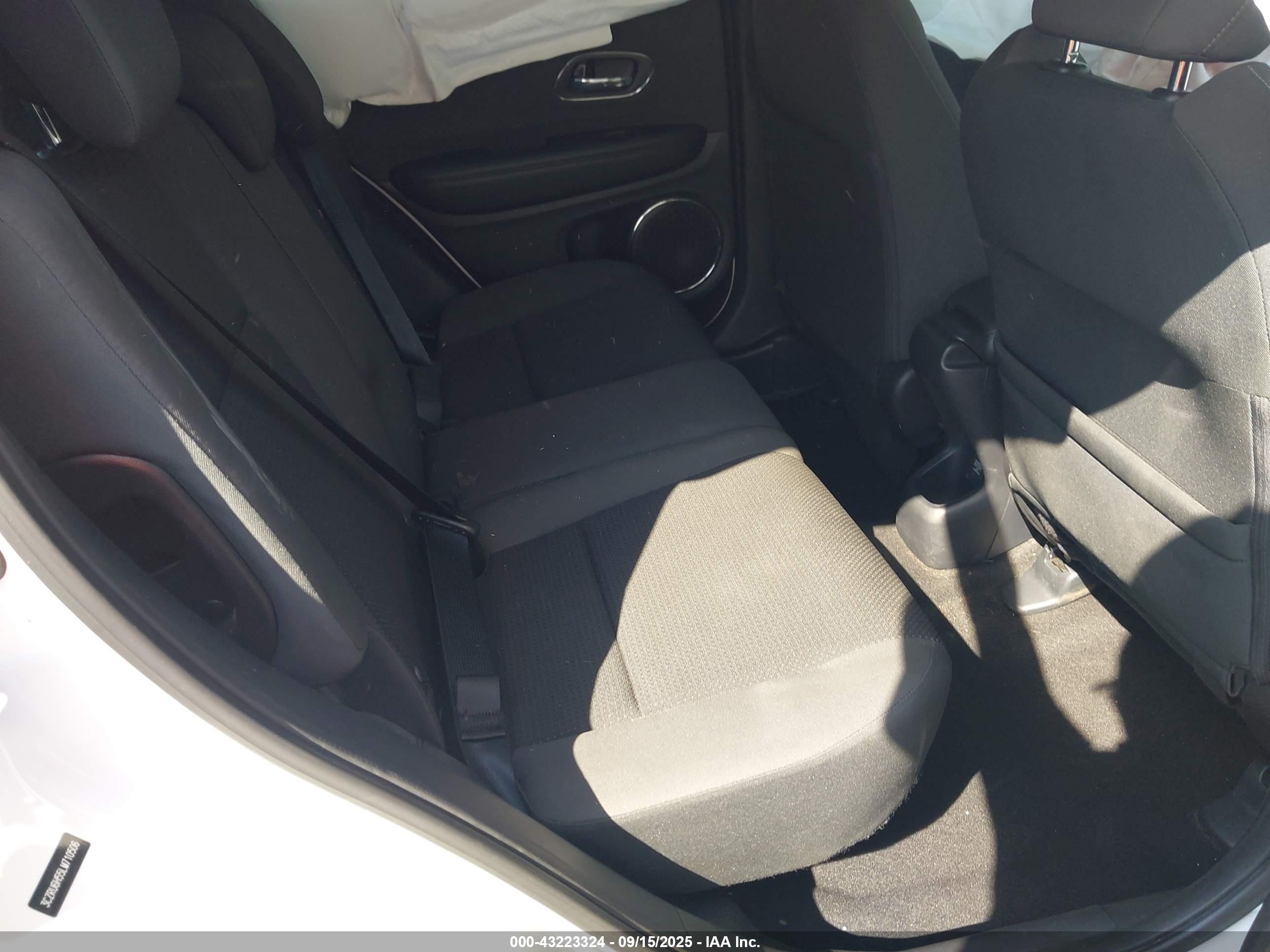 HONDA HR-V image 8
