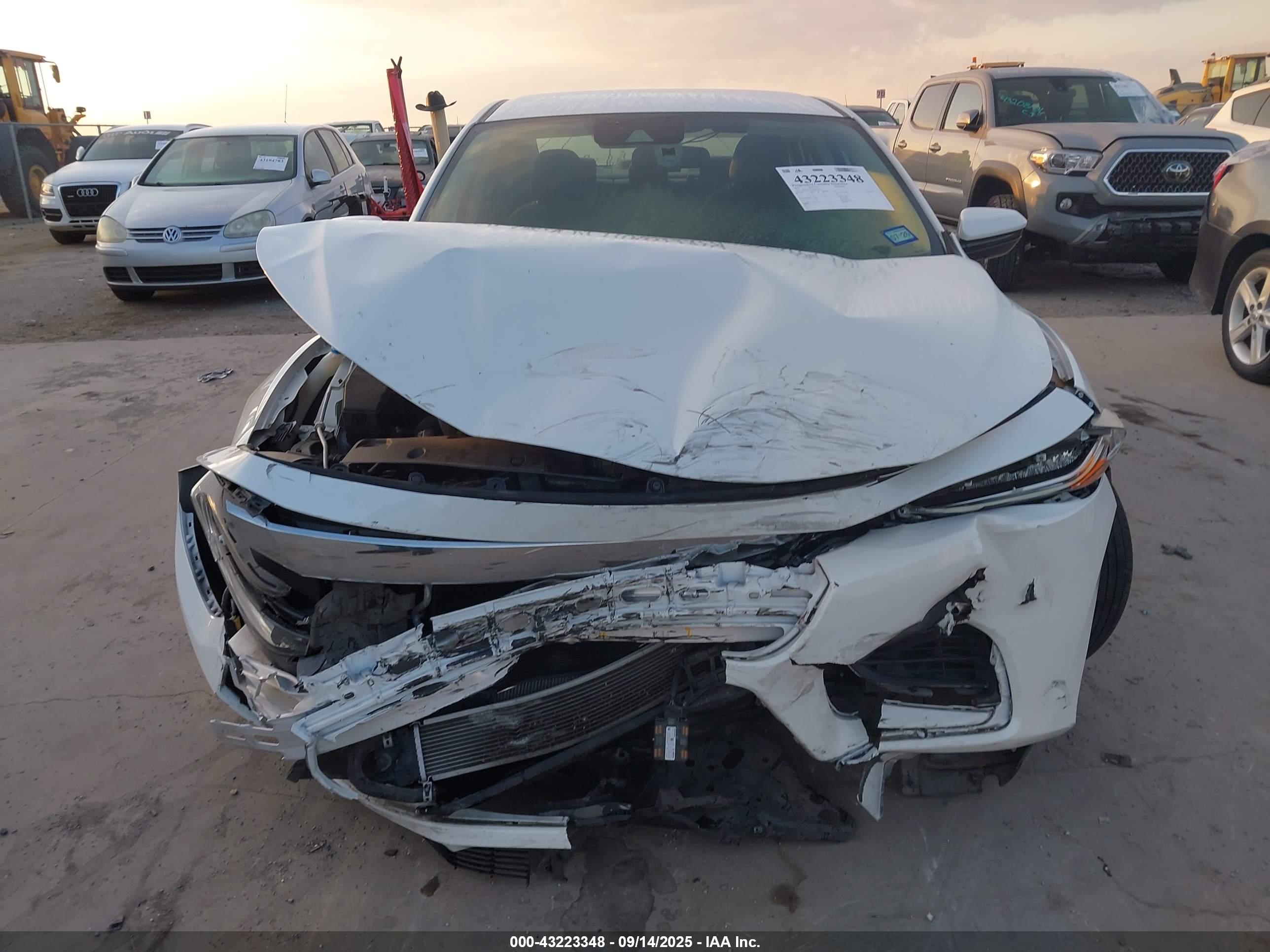 HONDA INSIGHT image 6