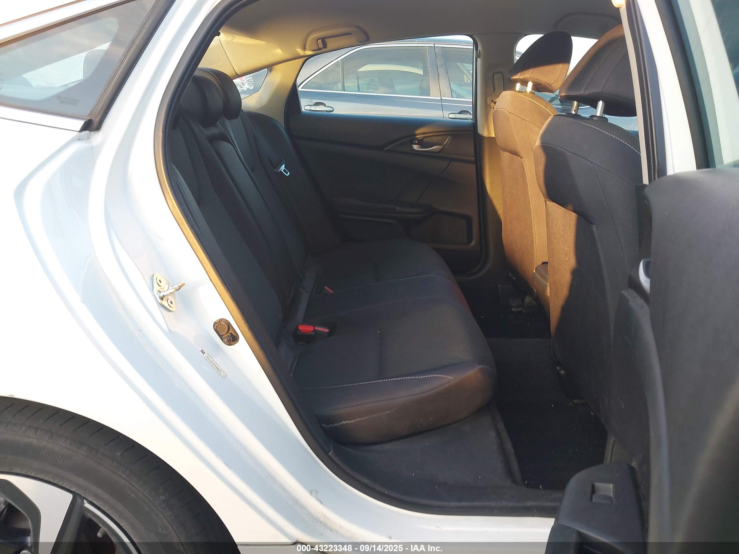 HONDA INSIGHT image 8