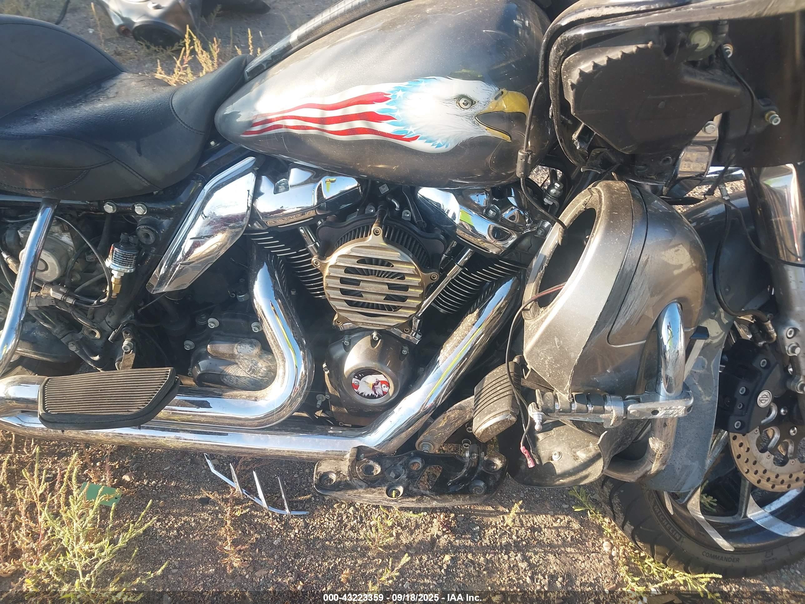 HARLEY-DAVIDSON FLTRXS image 8