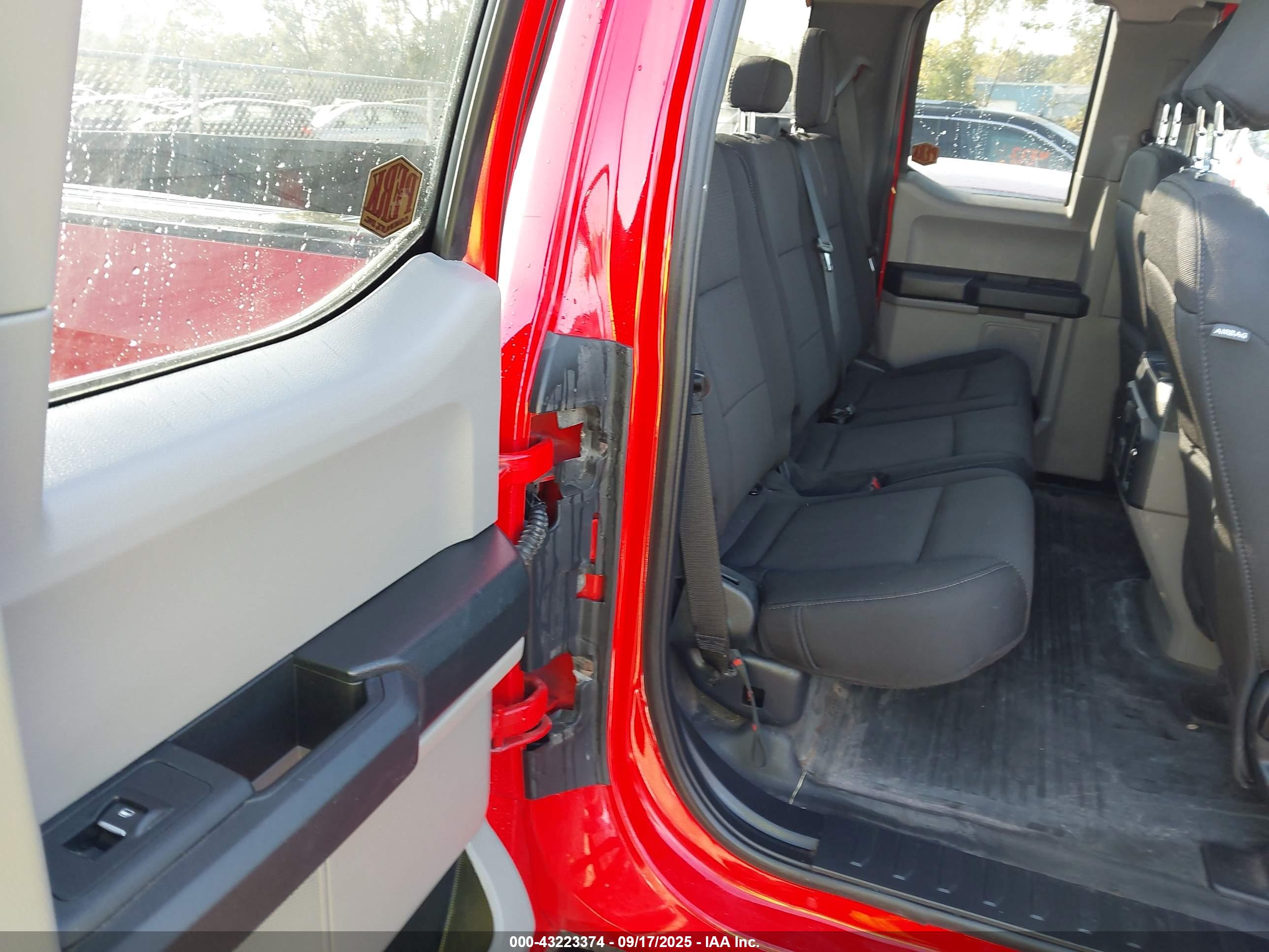 FORD F-150 image 8