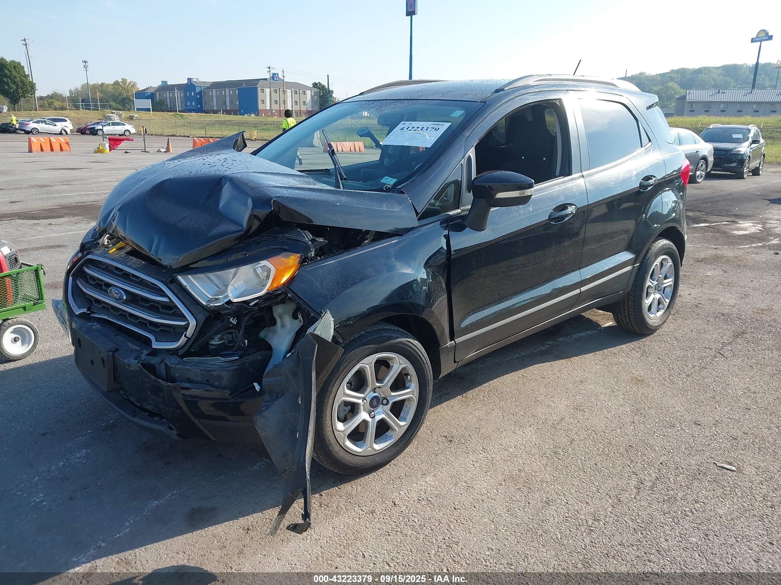FORD ECOSPORT image 2