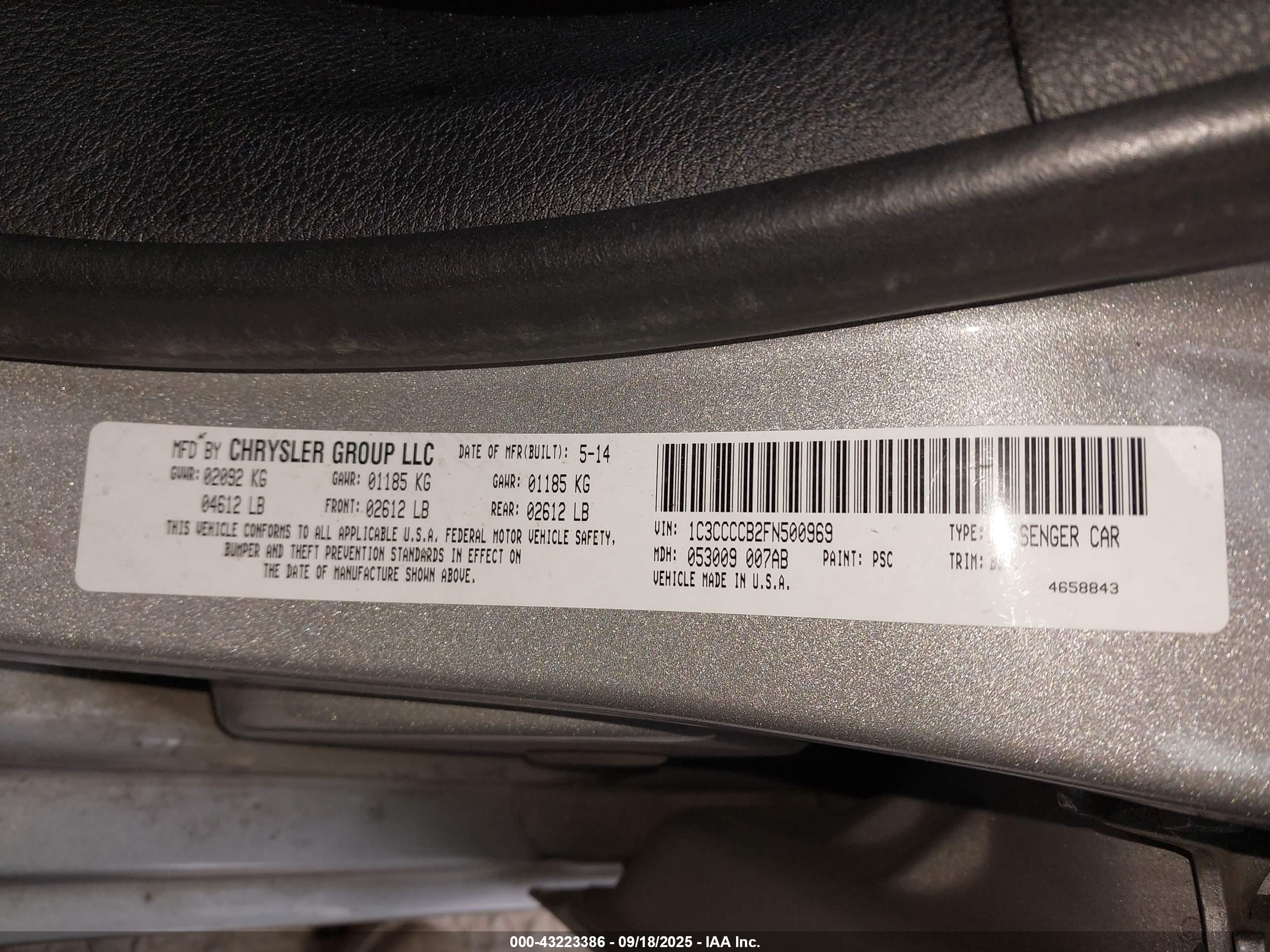 CHRYSLER 200 image 9